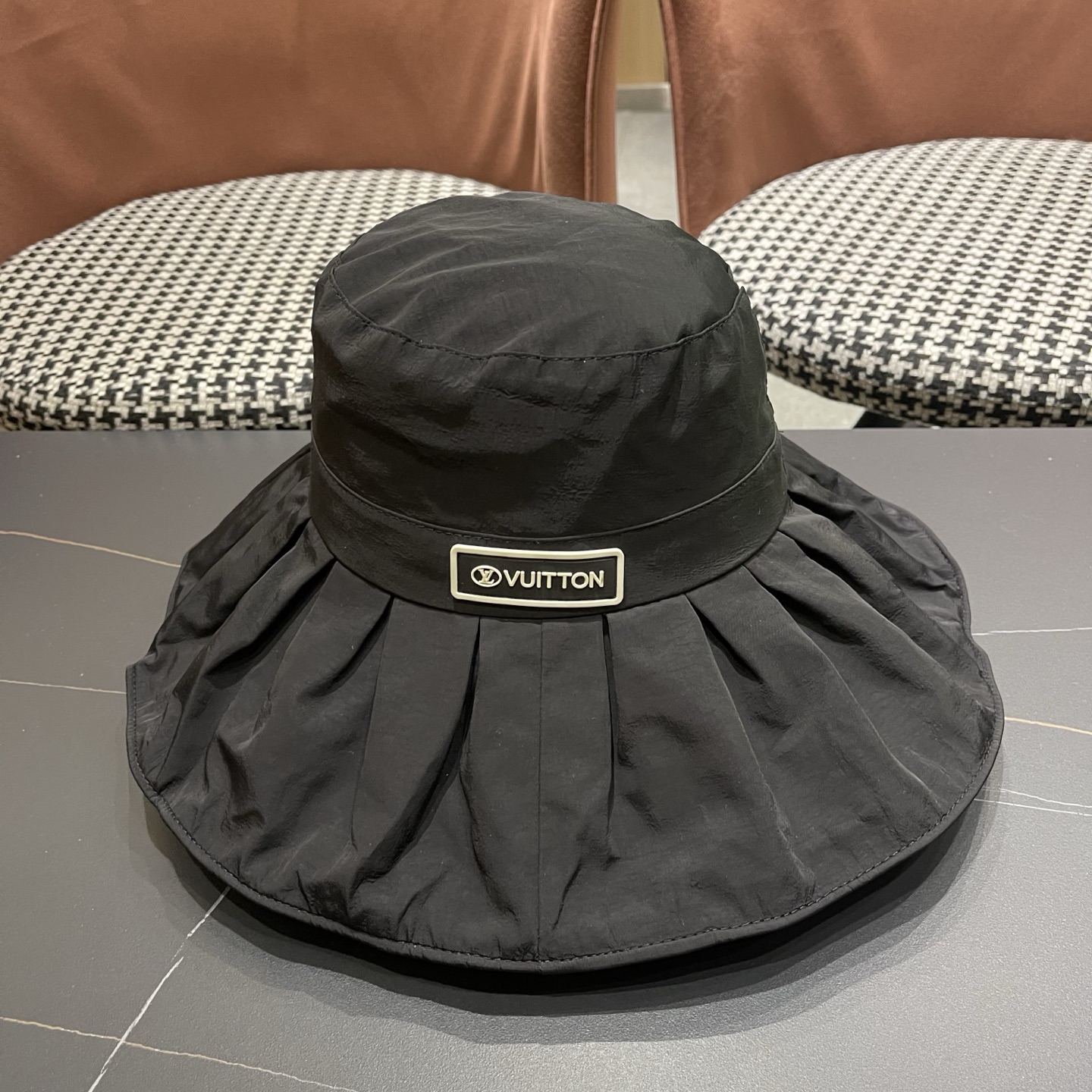 NO:742771,LouiVuittonLV Louis Vuitton bucket hat, simple and elegant unisex sun hat, hat straw hat bucket hat baseball cap, hat, louis vuitton, louis vuitton, louis vuitton, espadrilles, hats19860909LouiVuittonLV路易威登渔夫帽,简单大方 男女通用遮阳帽, 帽子草帽渔夫帽棒球帽,帽子,louis vuitton,louis vuitton,louis vuitton,espadrilles,hats,hat