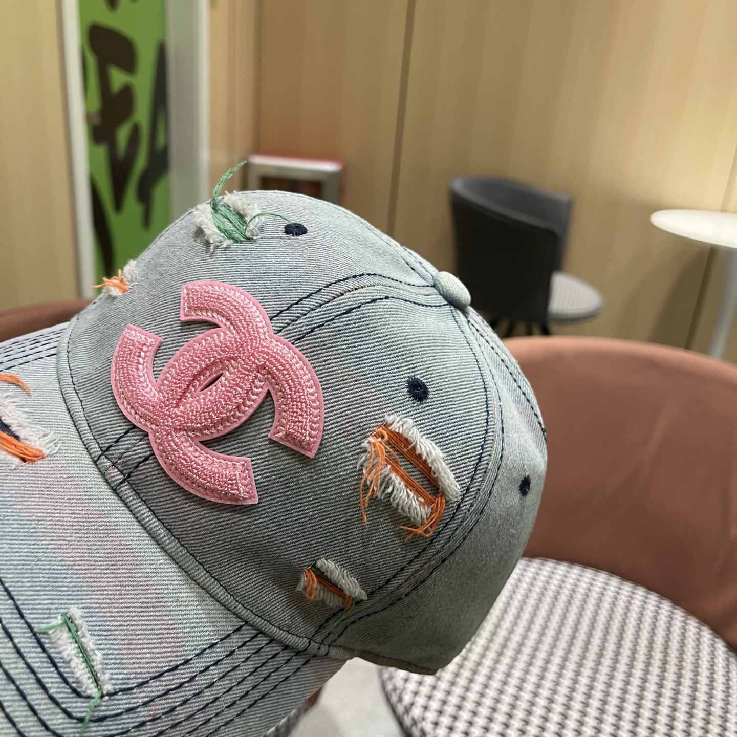 香奈儿CHANEL 新款破洞棒球帽，小香经典简约，时尚休闲设计 跑量新品