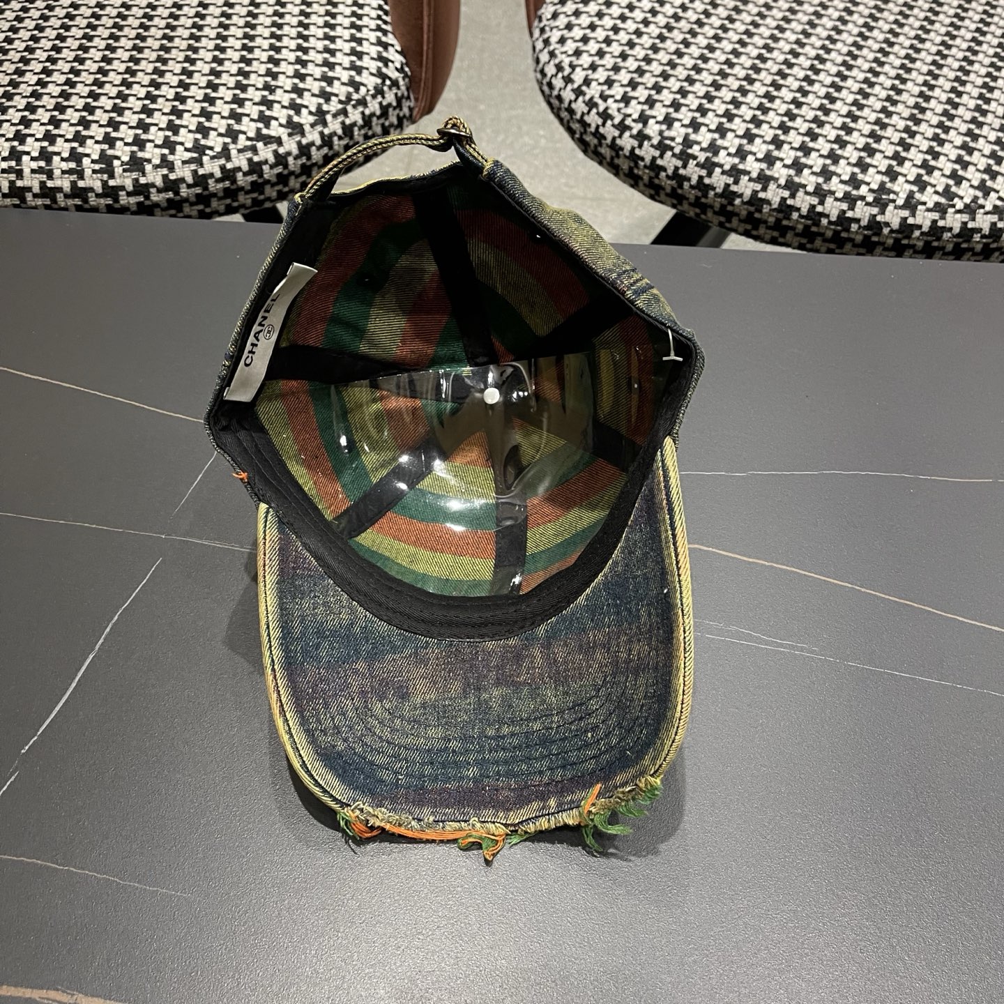 香奈儿CHANEL 新款破洞棒球帽，小香经典简约，时尚休闲设计 跑量新品