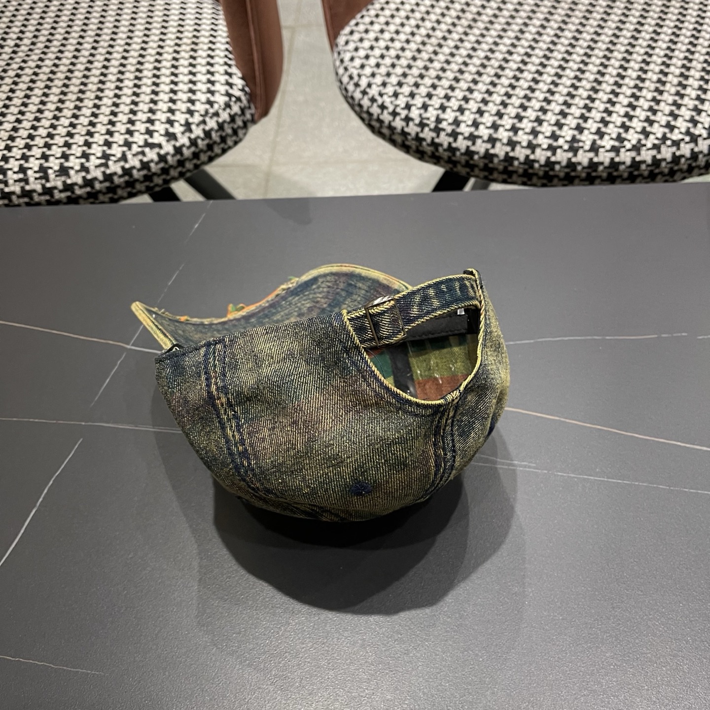香奈儿CHANEL 新款破洞棒球帽，小香经典简约，时尚休闲设计 跑量新品