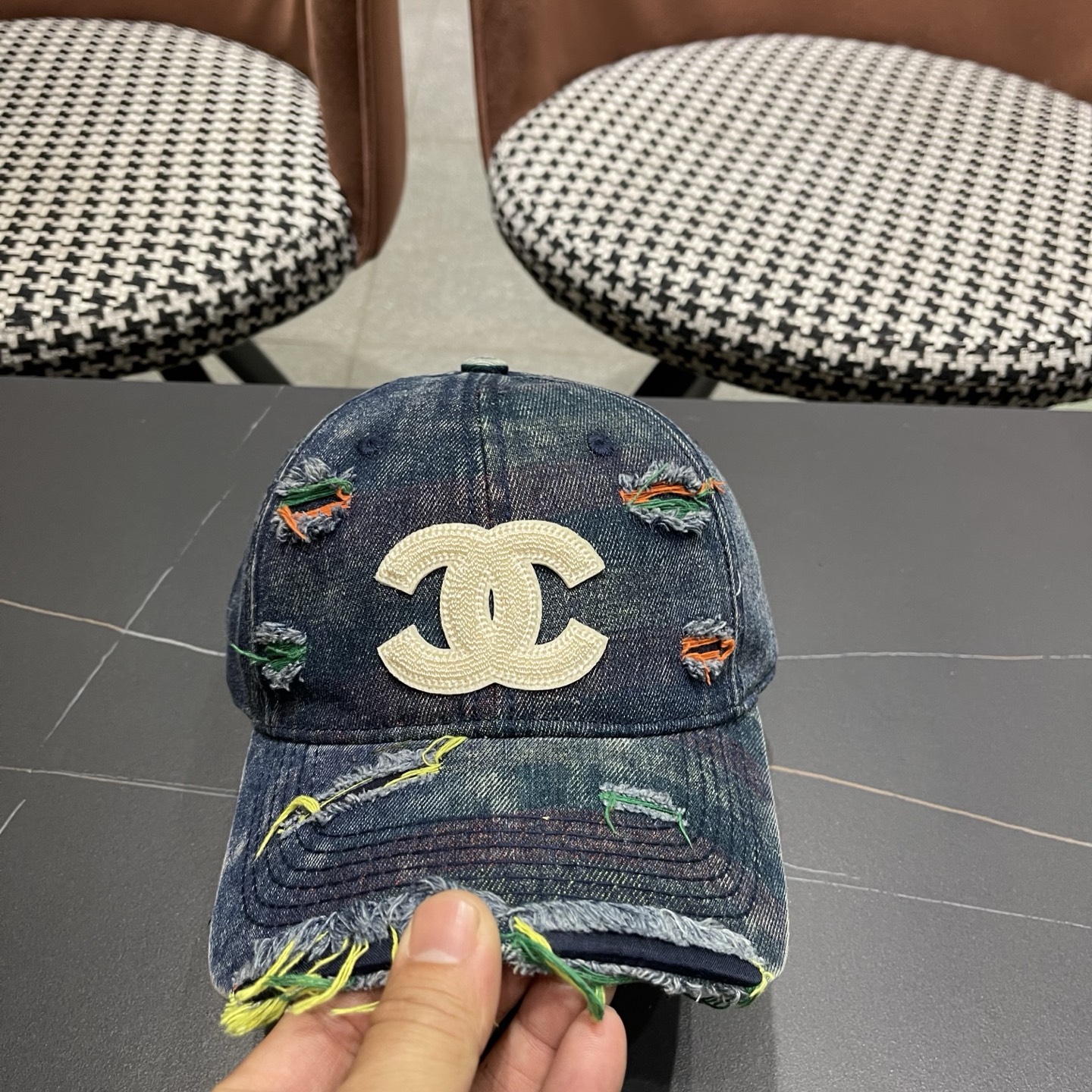 香奈儿CHANEL 新款破洞棒球帽，小香经典简约，时尚休闲设计 跑量新品