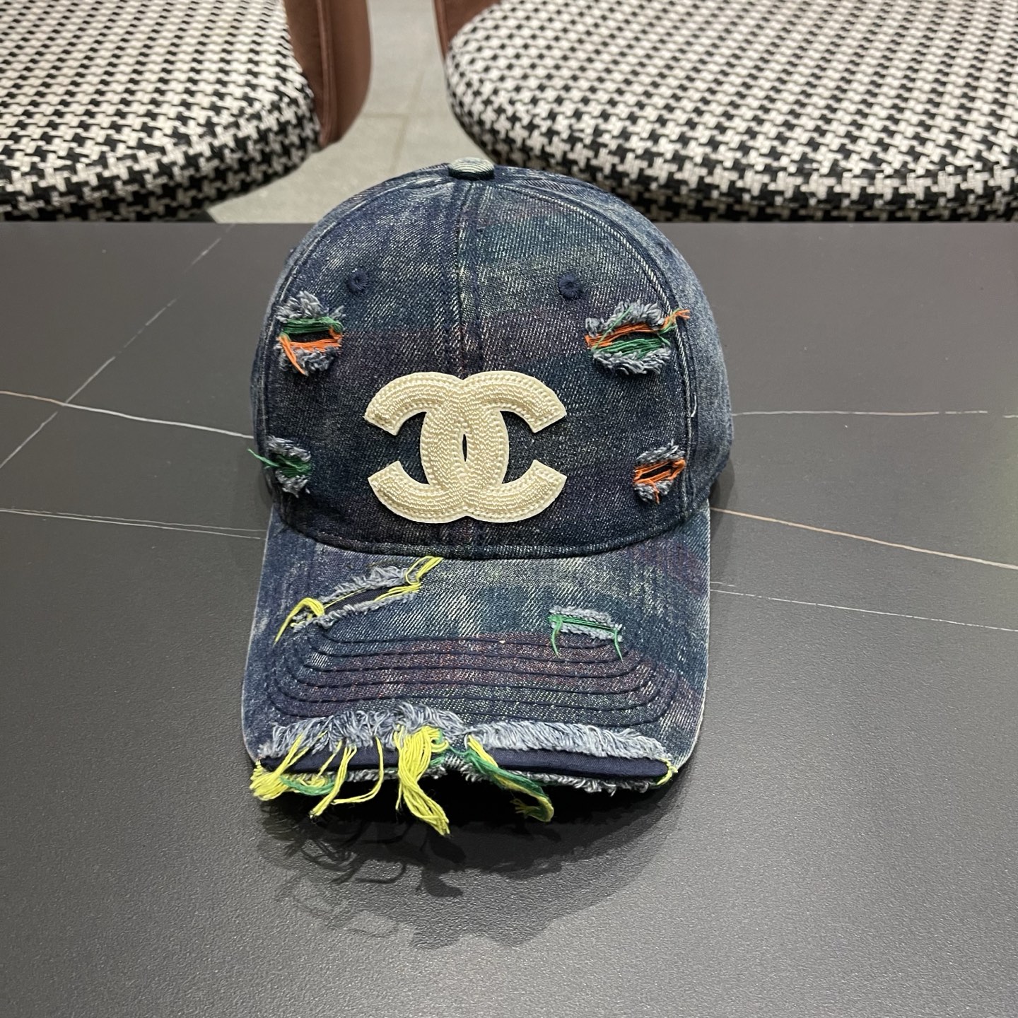 香奈儿CHANEL 新款破洞棒球帽，小香经典简约，时尚休闲设计 跑量新品
