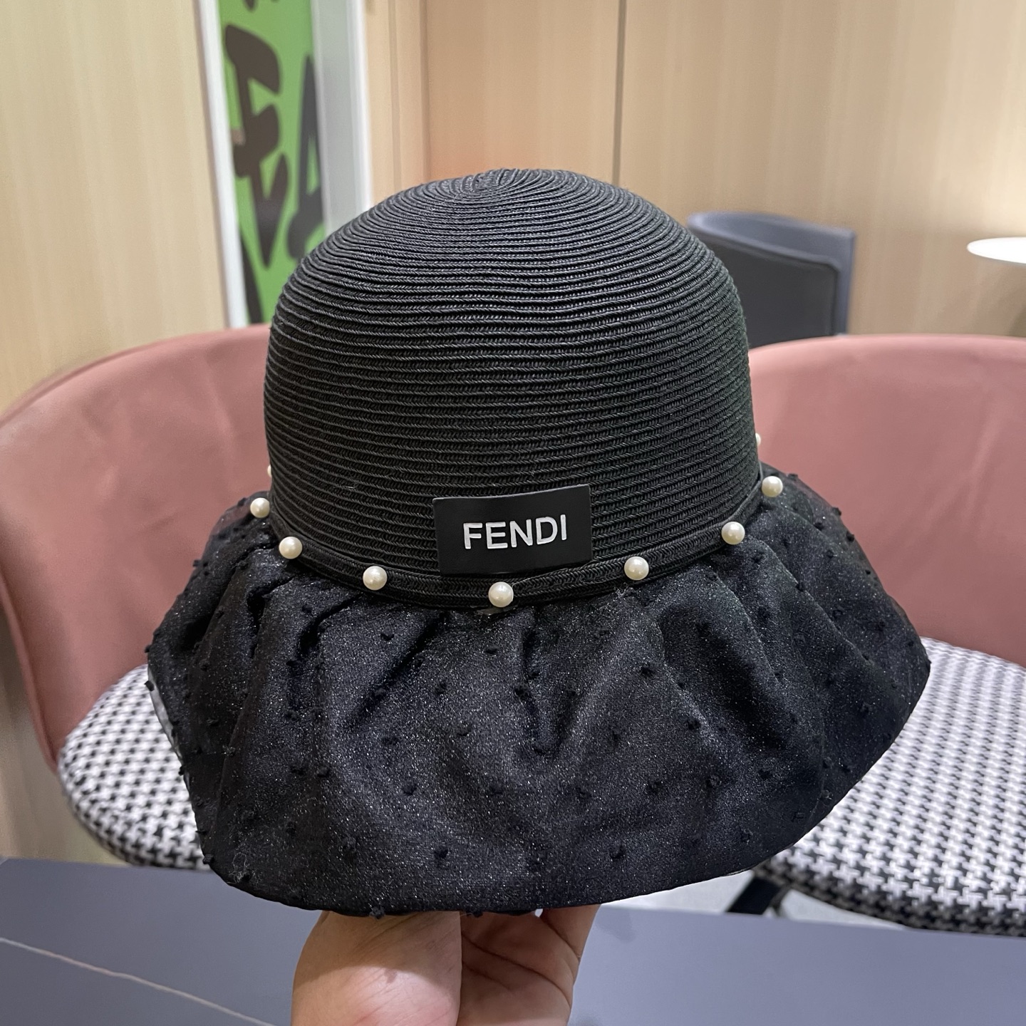 Fendi 芬迪气质新款太阳帽大帽檐渔夫帽子女款遮阳帽渔夫帽防晒帽女防紫外线