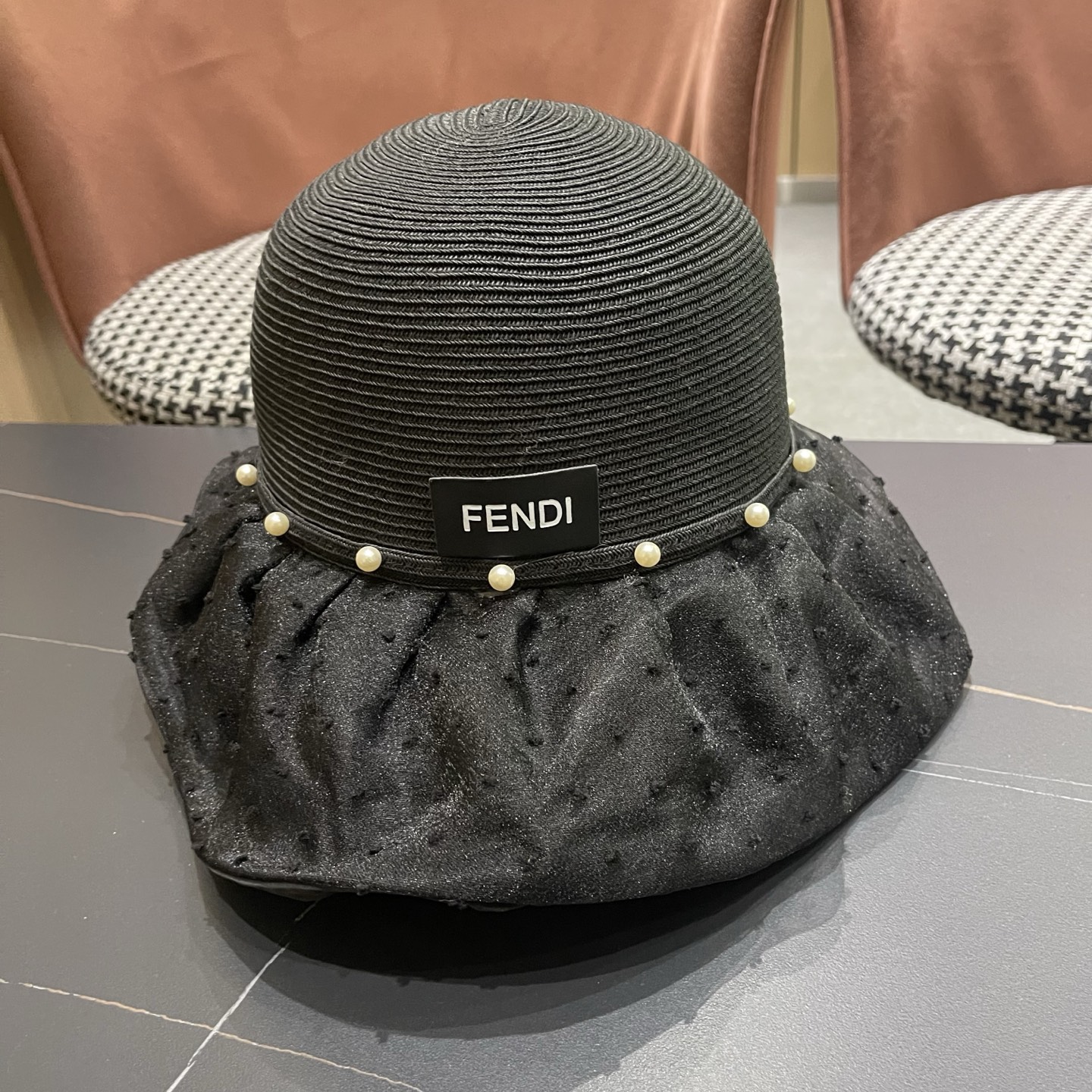 Fendi 芬迪气质新款太阳帽大帽檐渔夫帽子女款遮阳帽渔夫帽防晒帽女防紫外线