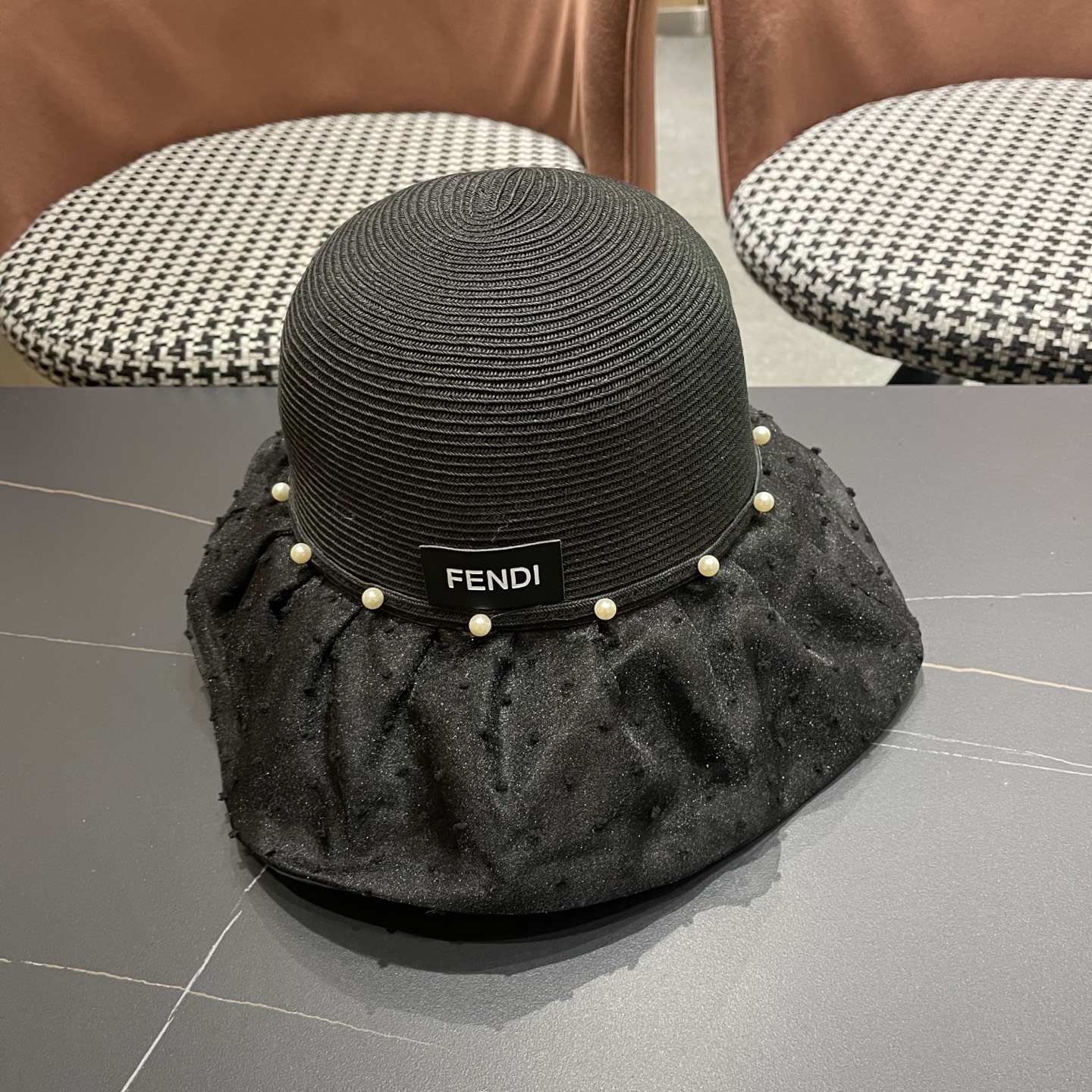 Fendi 芬迪气质新款太阳帽大帽檐渔夫帽子女款遮阳帽渔夫帽防晒帽女防紫外线