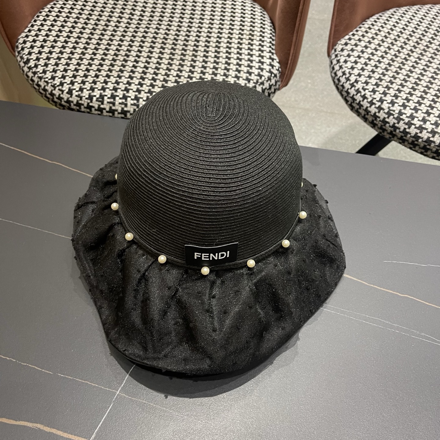 Fendi 芬迪气质新款太阳帽大帽檐渔夫帽子女款遮阳帽渔夫帽防晒帽女防紫外线