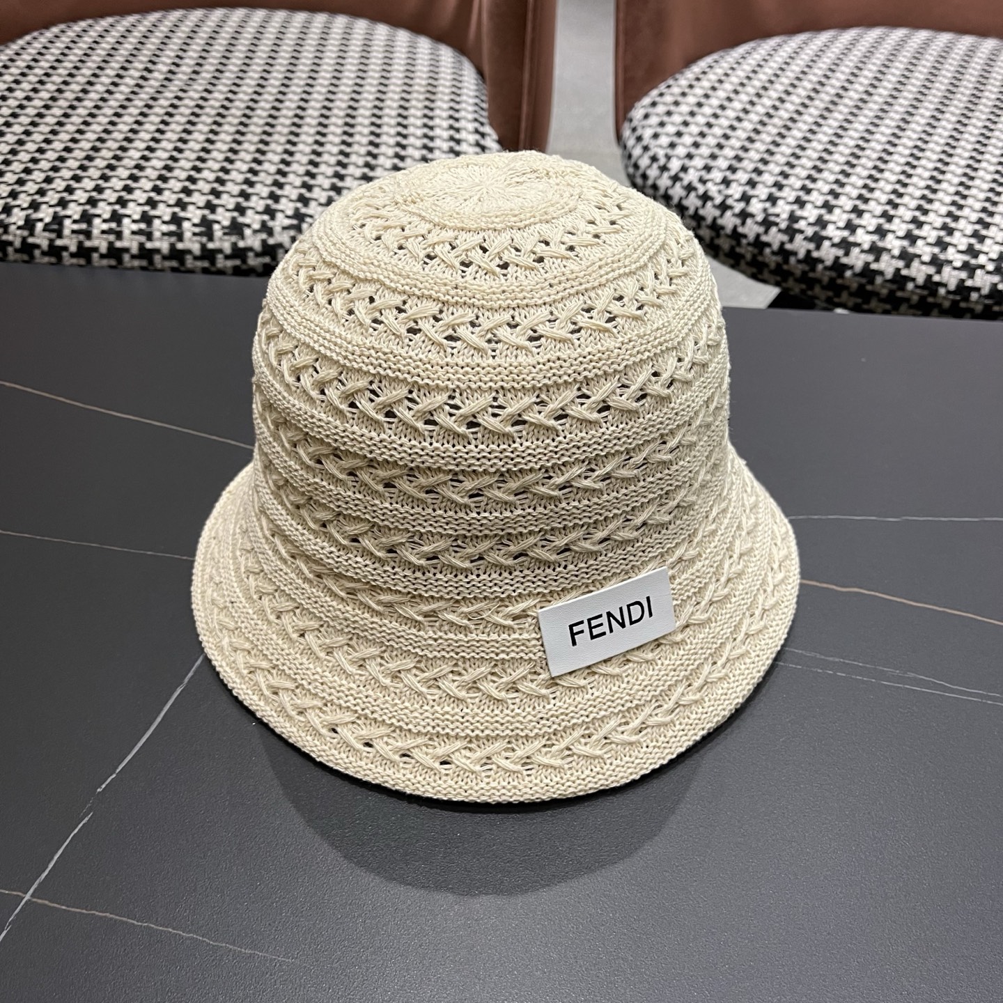 Fendi 芬迪日系百搭针织镂空渔夫帽子女春夏季新款透气遮阳防晒帽子盆帽