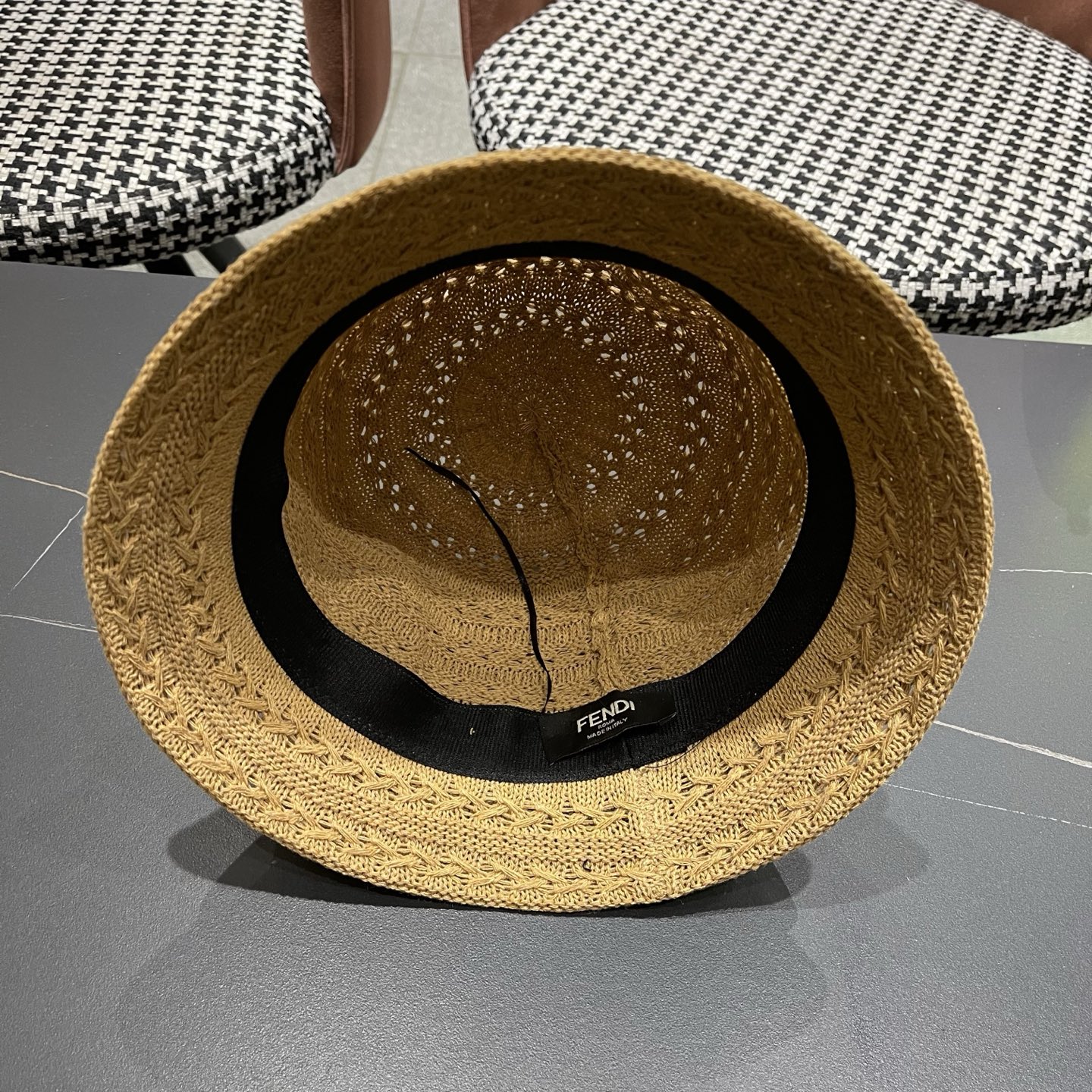 Fendi 芬迪日系百搭针织镂空渔夫帽子女春夏季新款透气遮阳防晒帽子盆帽