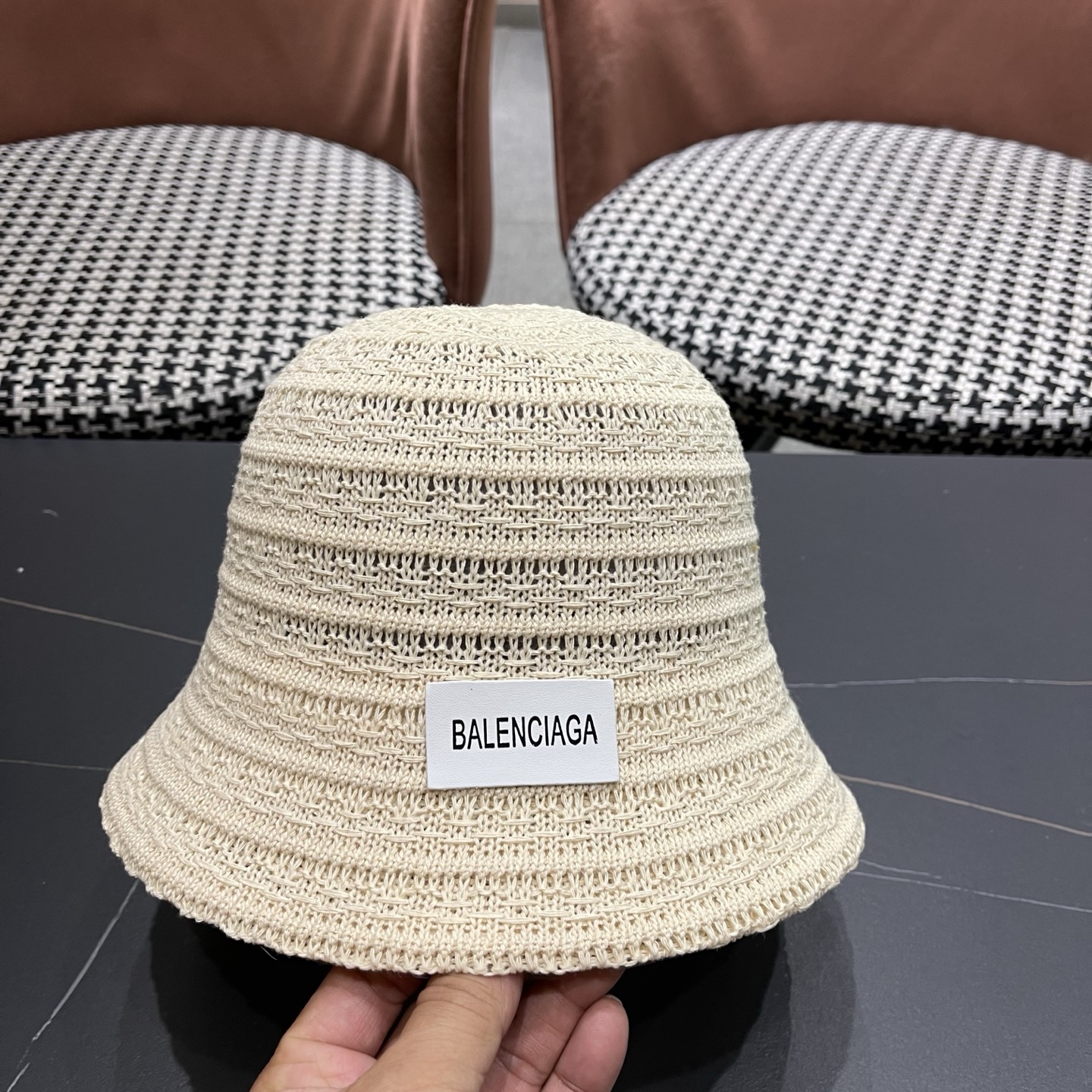 Balenciaga 巴黎世家 百搭针织渔夫帽子女夏季镂空防晒显脸小纯色水桶帽遮阳帽2026新款