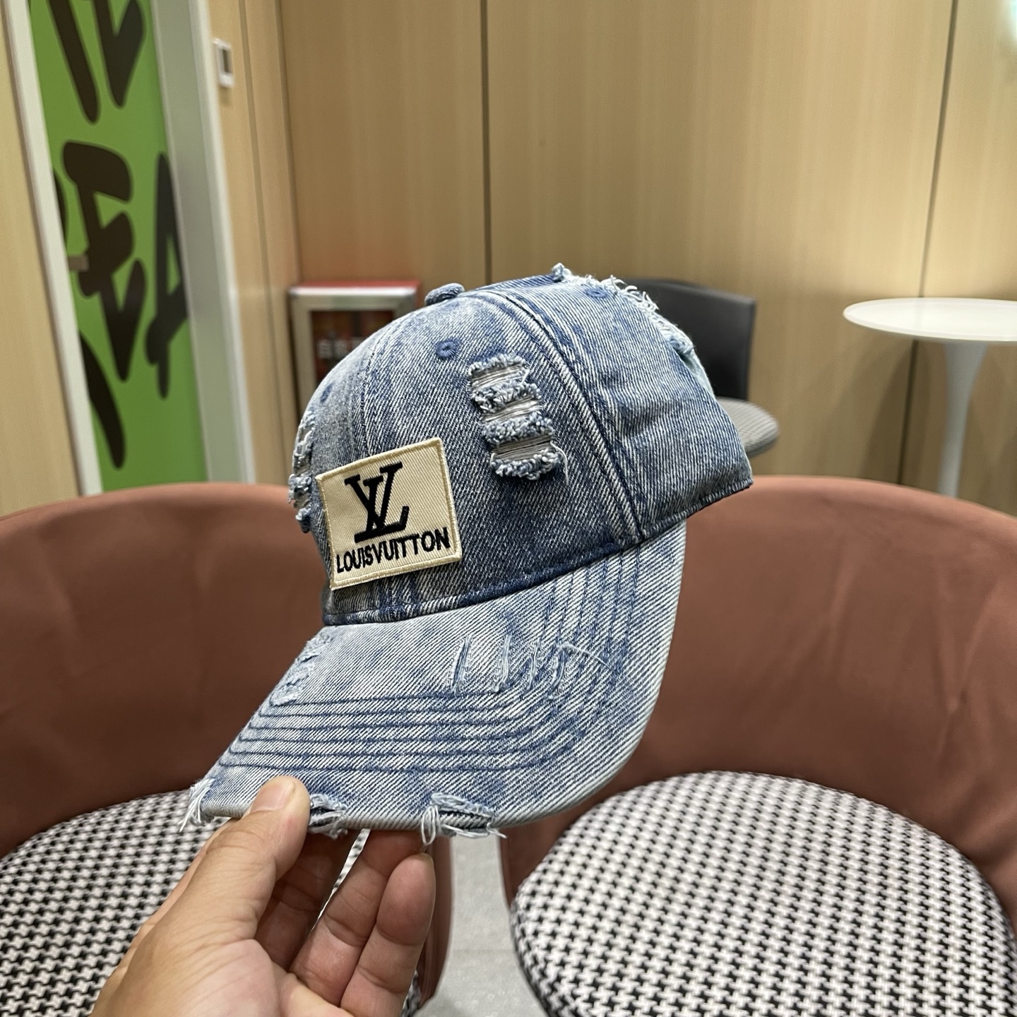 LV路易威登2026新款牛仔棒球帽洗水牛仔风街头风十足更符合现在时尚小哥哥小姐姐的style，机场街拍超