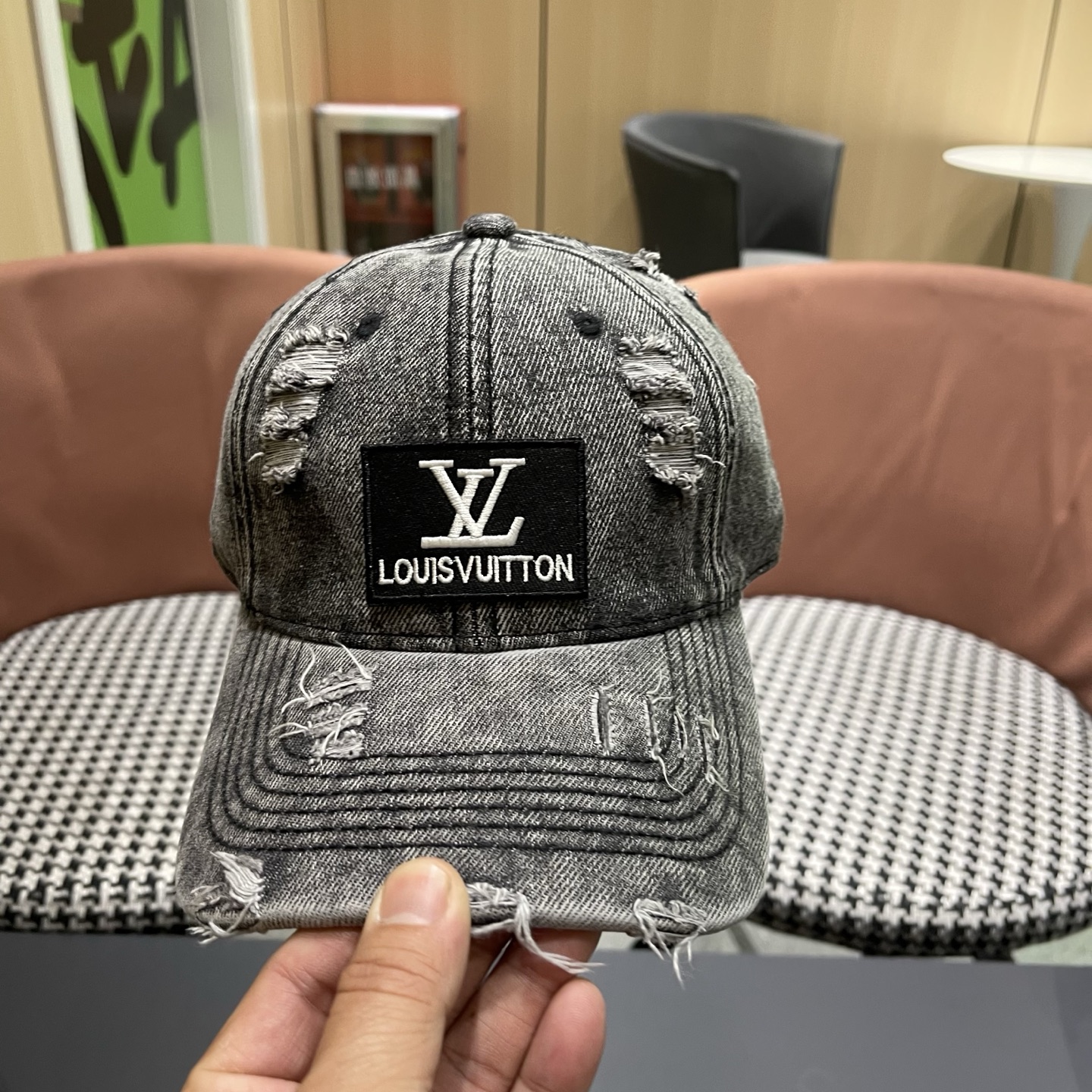 LV路易威登2026新款牛仔棒球帽洗水牛仔风街头风十足更符合现在时尚小哥哥小姐姐的style，机场街拍超