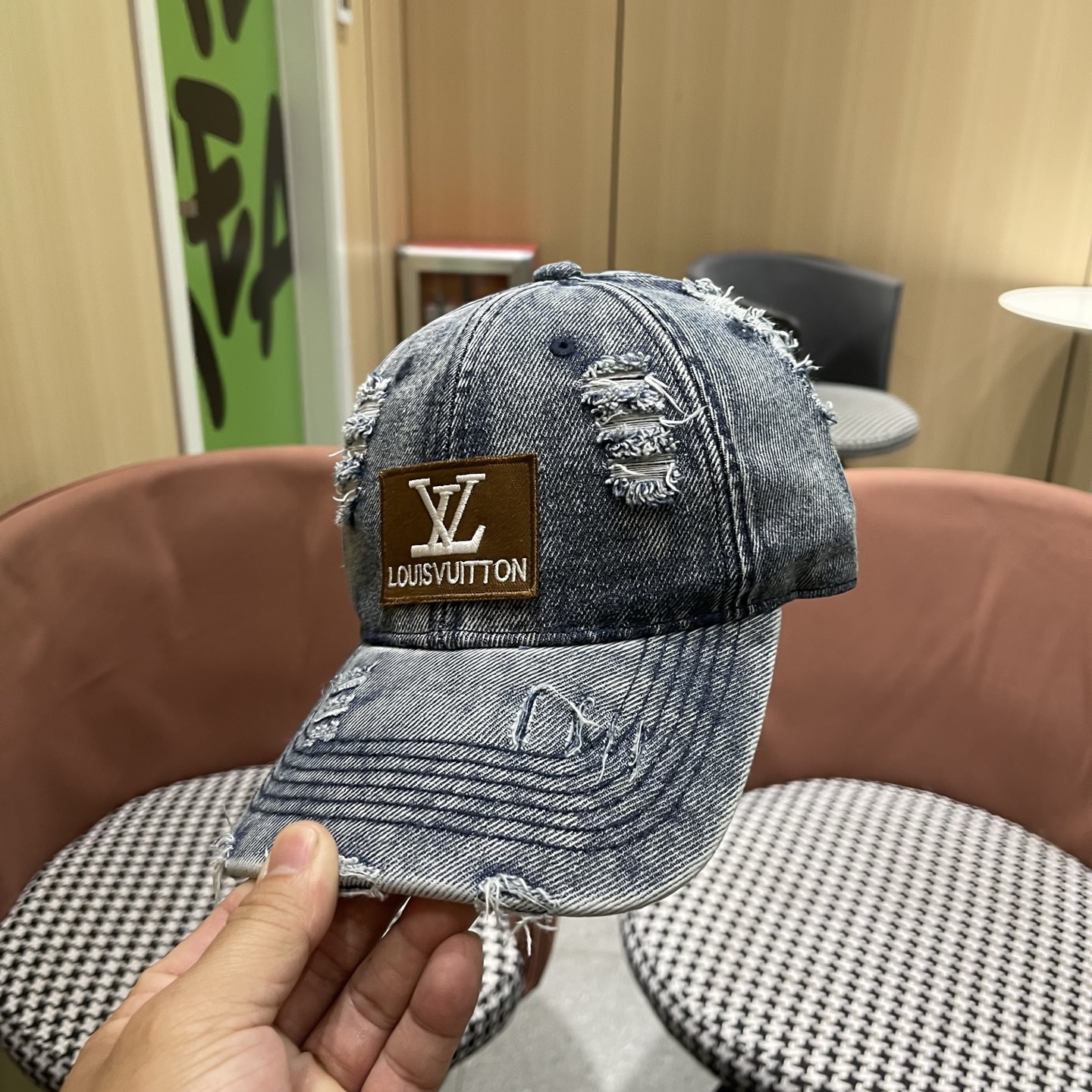 LV路易威登2026新款牛仔棒球帽洗水牛仔风街头风十足更符合现在时尚小哥哥小姐姐的style，机场街拍超