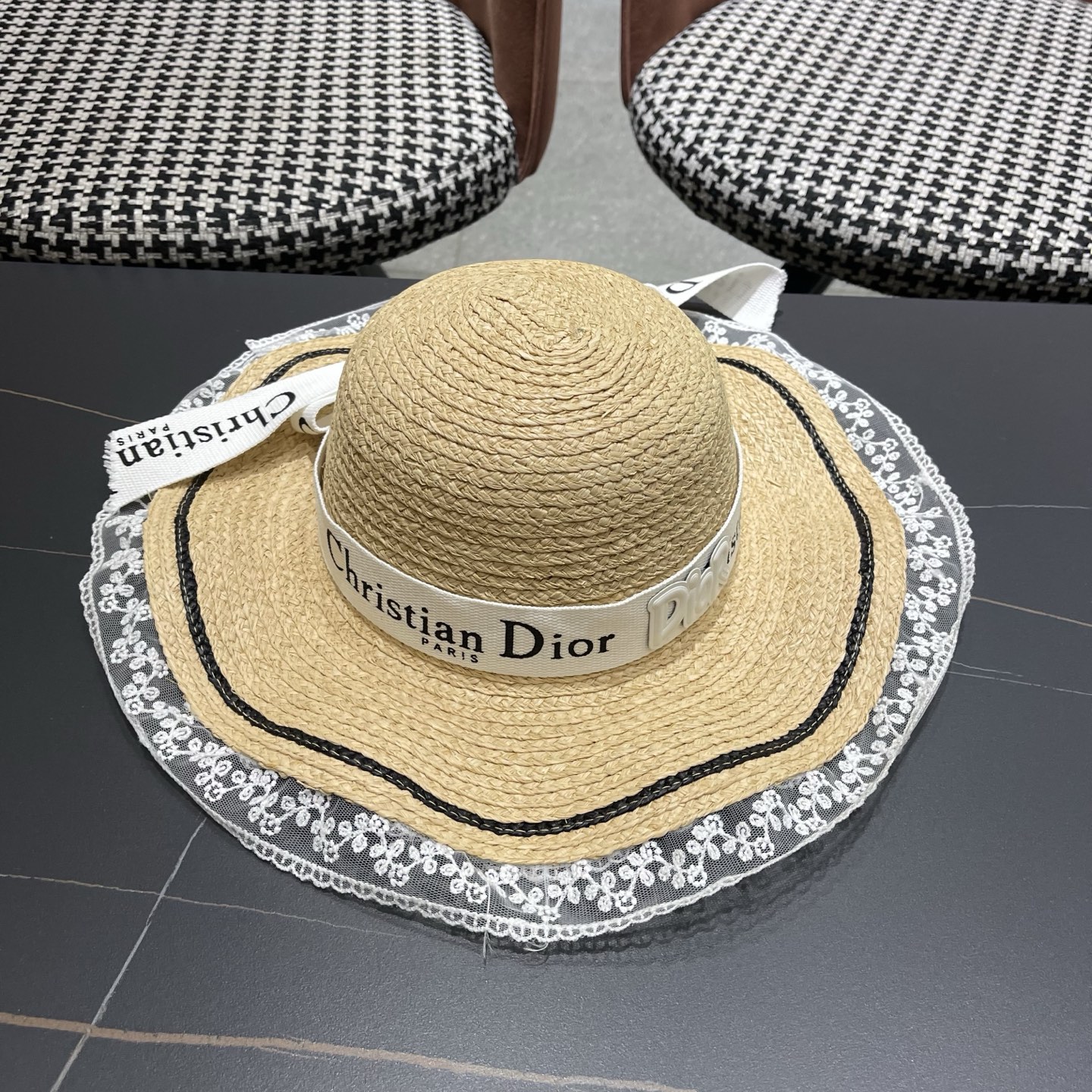 迪奥Dior 夏季大檐防晒帽波浪丝蕾边蝴蝶结女士沙滩遮阳帽户外拉菲草帽百搭韩版