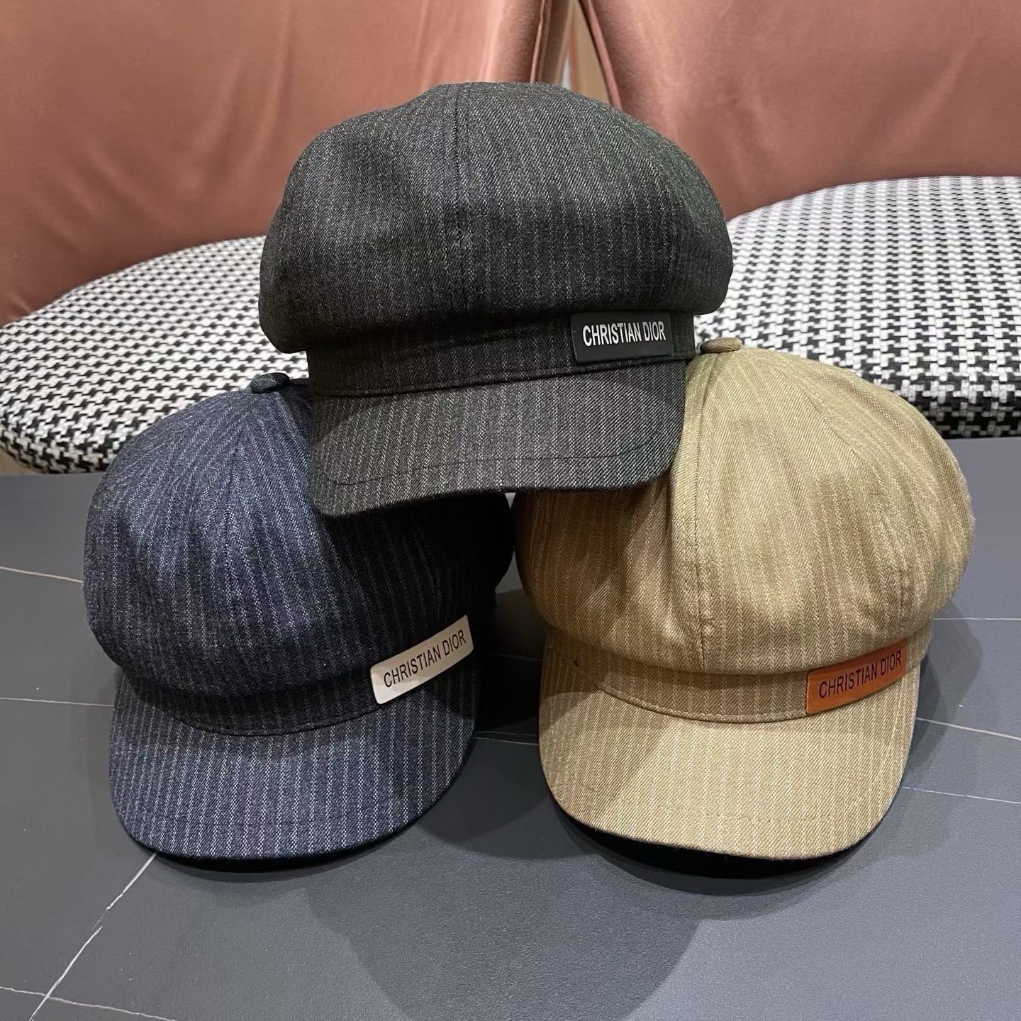 迪奥 Dior2025年新款八角帽子女春秋季薄款英伦风报童帽条纹画家帽潮