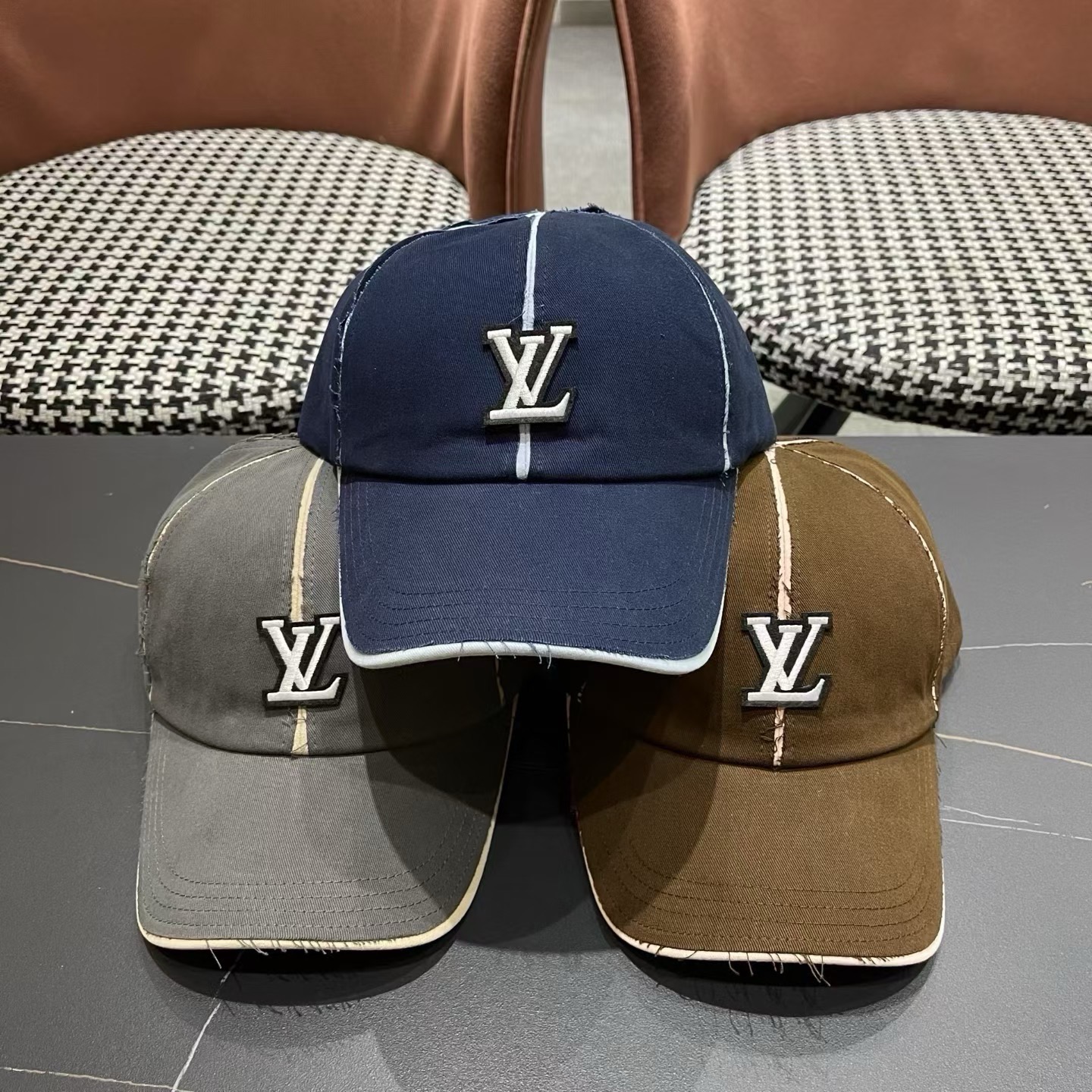 Lv路易威登 新款女款帽子女鸭舌帽韩版硬顶棒球帽男宽帽檐遮阳防晒显脸小