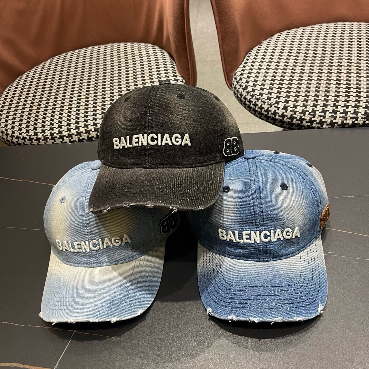 新品Balenciaga 巴黎世家字母新款棒球帽现货秒发🧢简约时尚超级无敌好看的帽子！情侣款！