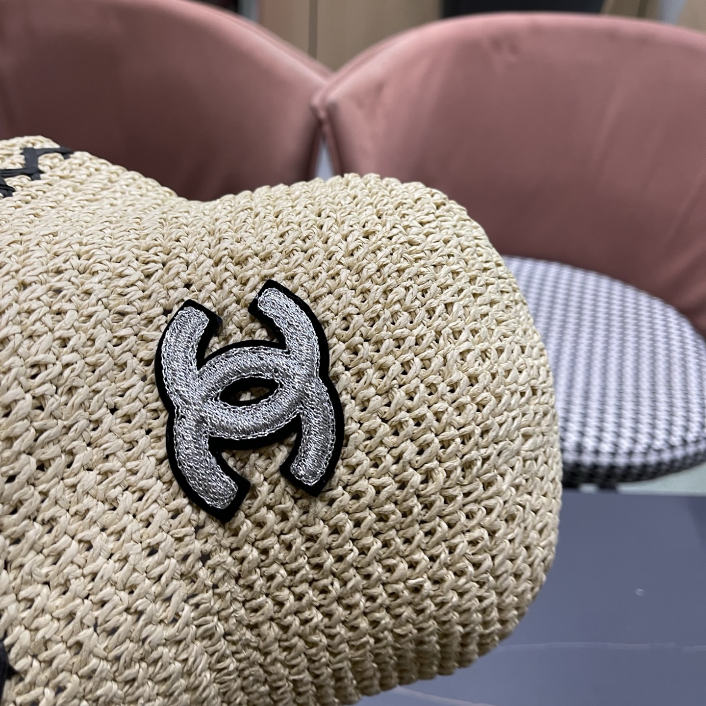 CHANEL香奈儿 韩版编织草帽女度假沙滩帽可折叠透气水桶遮阳帽韩版百搭渔夫帽夏