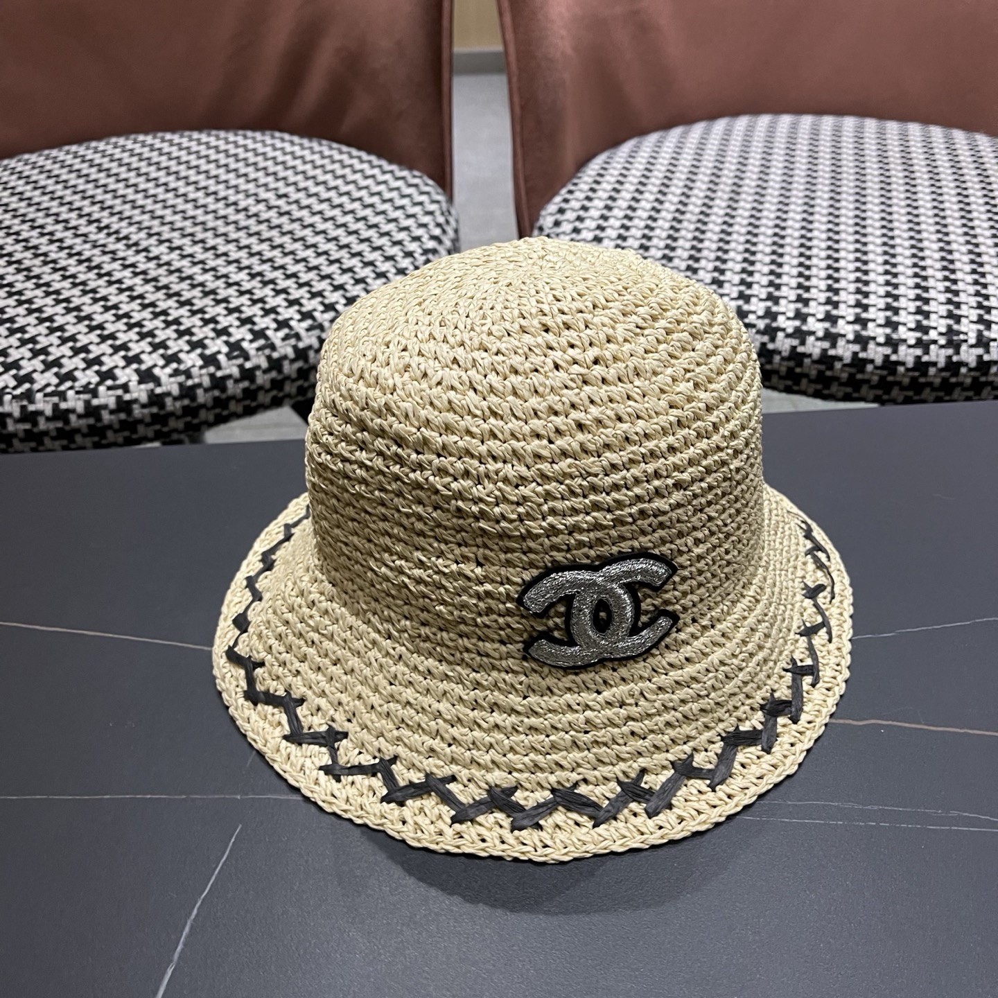 CHANEL香奈儿 韩版编织草帽女度假沙滩帽可折叠透气水桶遮阳帽韩版百搭渔夫帽夏