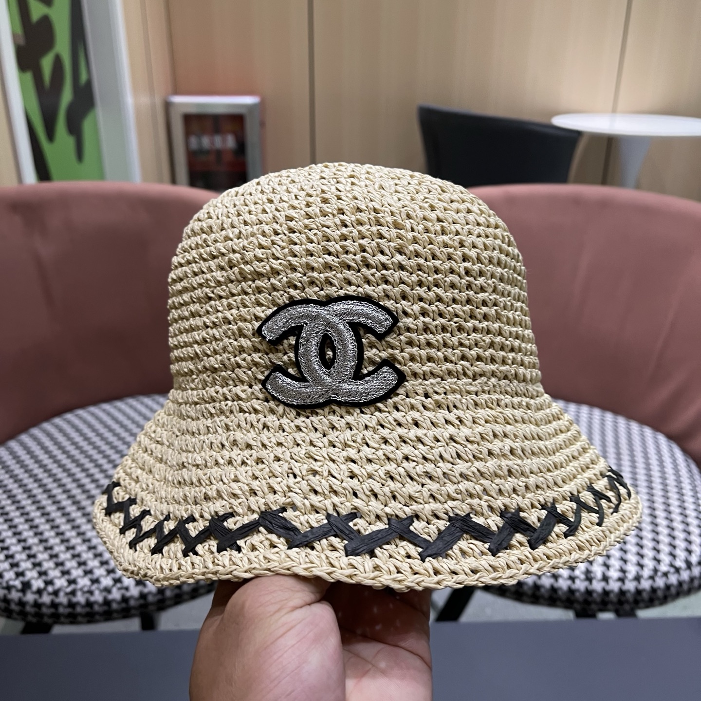 CHANEL香奈儿 韩版编织草帽女度假沙滩帽可折叠透气水桶遮阳帽韩版百搭渔夫帽夏