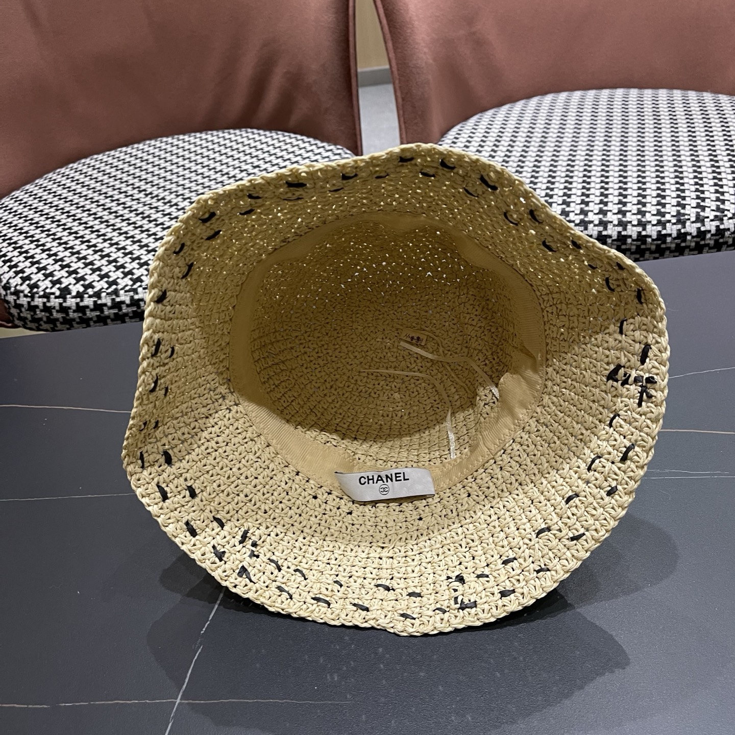 CHANEL香奈儿 韩版编织草帽女度假沙滩帽可折叠透气水桶遮阳帽韩版百搭渔夫帽夏