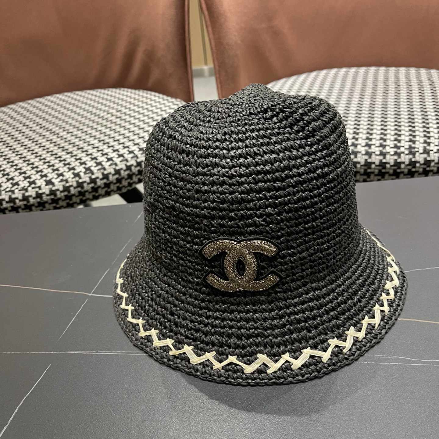 CHANEL香奈儿 韩版编织草帽女度假沙滩帽可折叠透气水桶遮阳帽韩版百搭渔夫帽夏