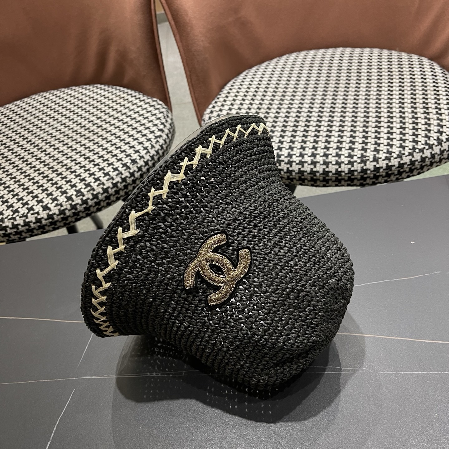 CHANEL香奈儿 韩版编织草帽女度假沙滩帽可折叠透气水桶遮阳帽韩版百搭渔夫帽夏