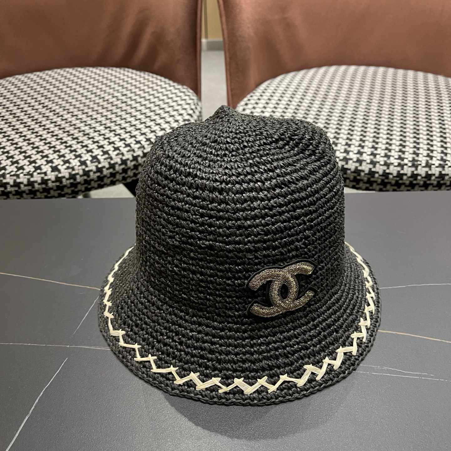 CHANEL香奈儿 韩版编织草帽女度假沙滩帽可折叠透气水桶遮阳帽韩版百搭渔夫帽夏