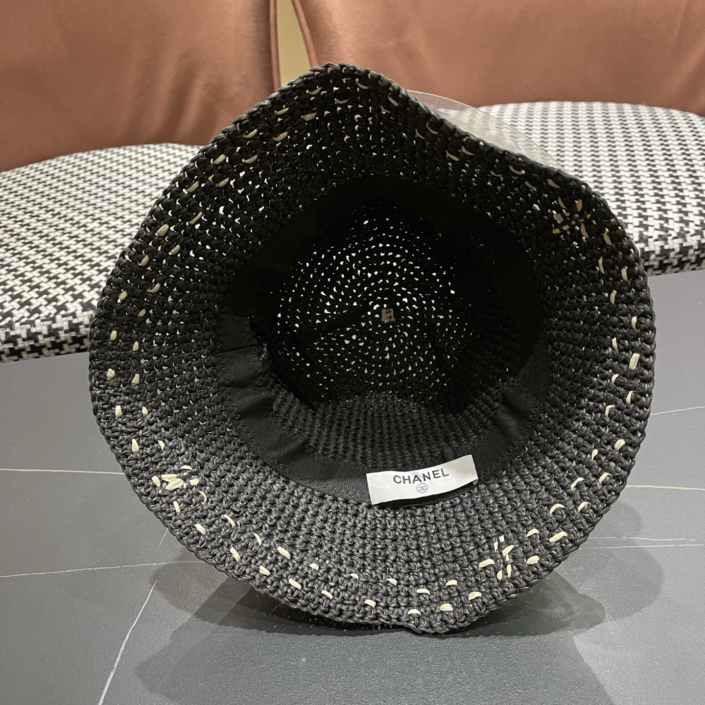 CHANEL香奈儿 韩版编织草帽女度假沙滩帽可折叠透气水桶遮阳帽韩版百搭渔夫帽夏