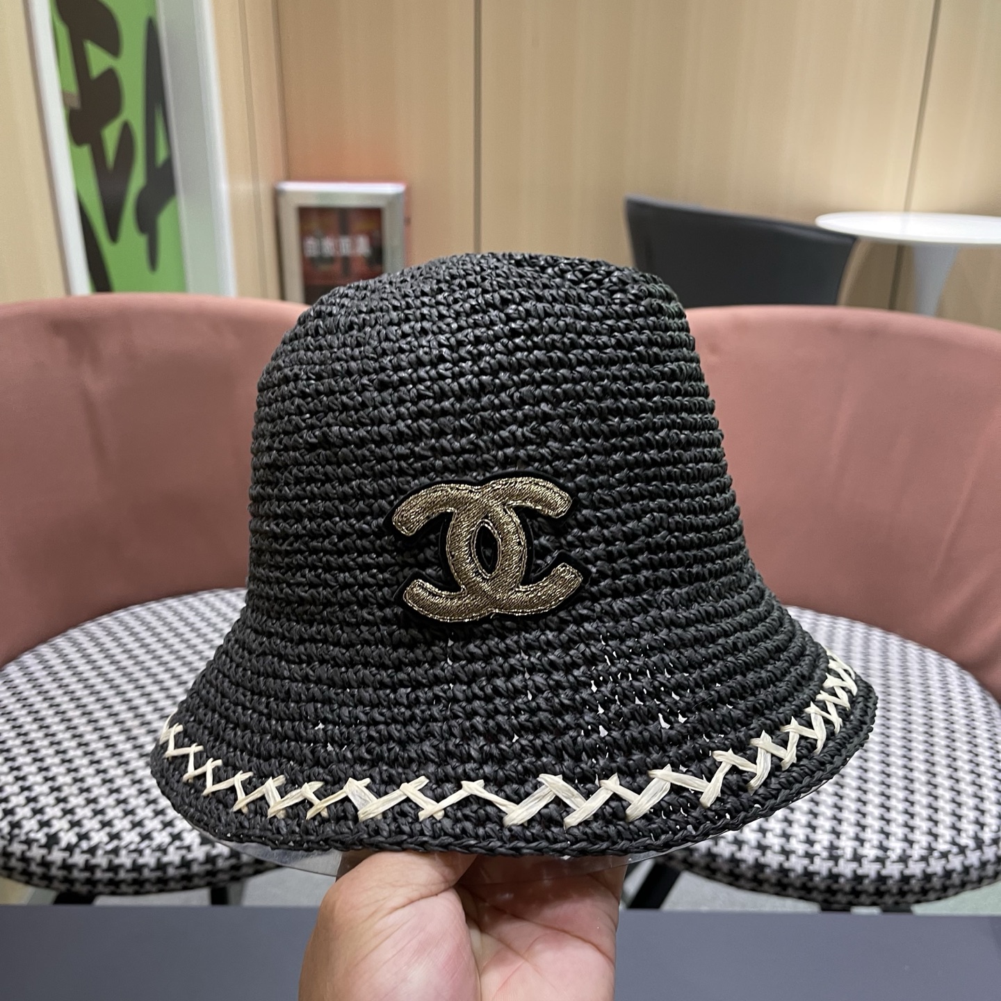 CHANEL香奈儿 韩版编织草帽女度假沙滩帽可折叠透气水桶遮阳帽韩版百搭渔夫帽夏