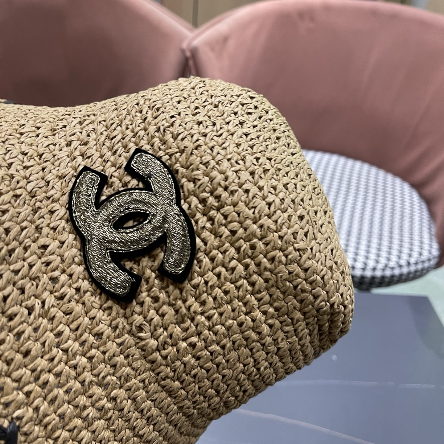 CHANEL香奈儿 韩版编织草帽女度假沙滩帽可折叠透气水桶遮阳帽韩版百搭渔夫帽夏