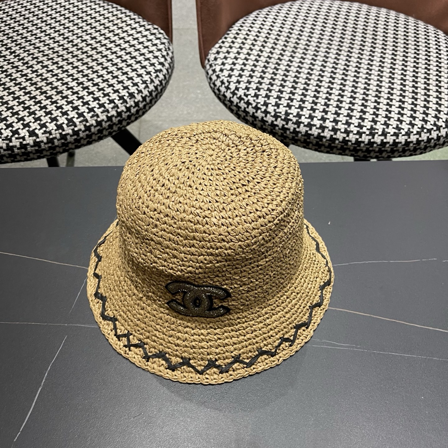 CHANEL香奈儿 韩版编织草帽女度假沙滩帽可折叠透气水桶遮阳帽韩版百搭渔夫帽夏