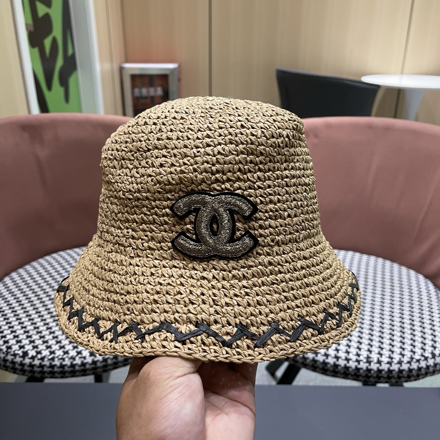 CHANEL香奈儿 韩版编织草帽女度假沙滩帽可折叠透气水桶遮阳帽韩版百搭渔夫帽夏