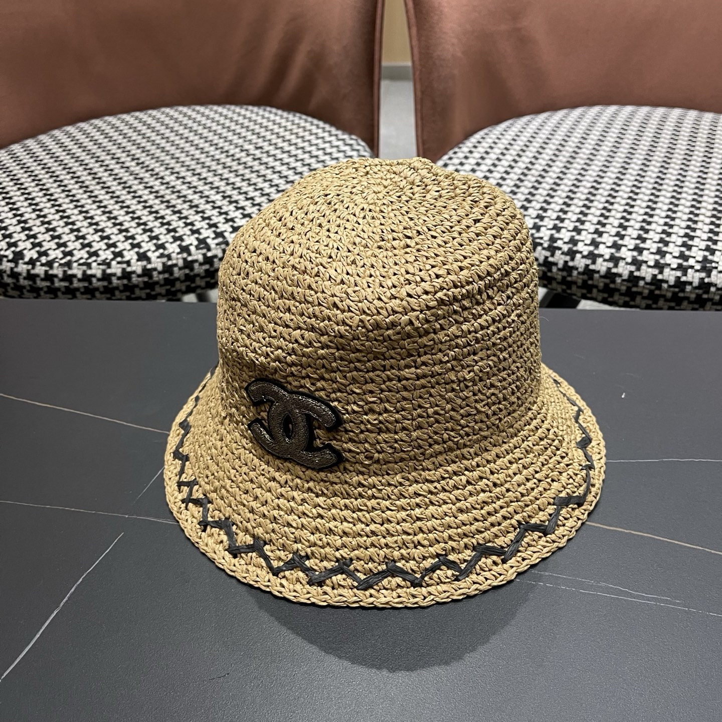 CHANEL香奈儿 韩版编织草帽女度假沙滩帽可折叠透气水桶遮阳帽韩版百搭渔夫帽夏