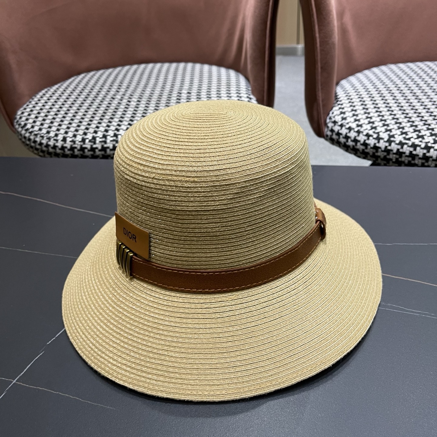 Dior迪奥 优雅气质草编遮阳渔夫帽子女夏季出游时尚百搭大檐防晒太阳帽草帽