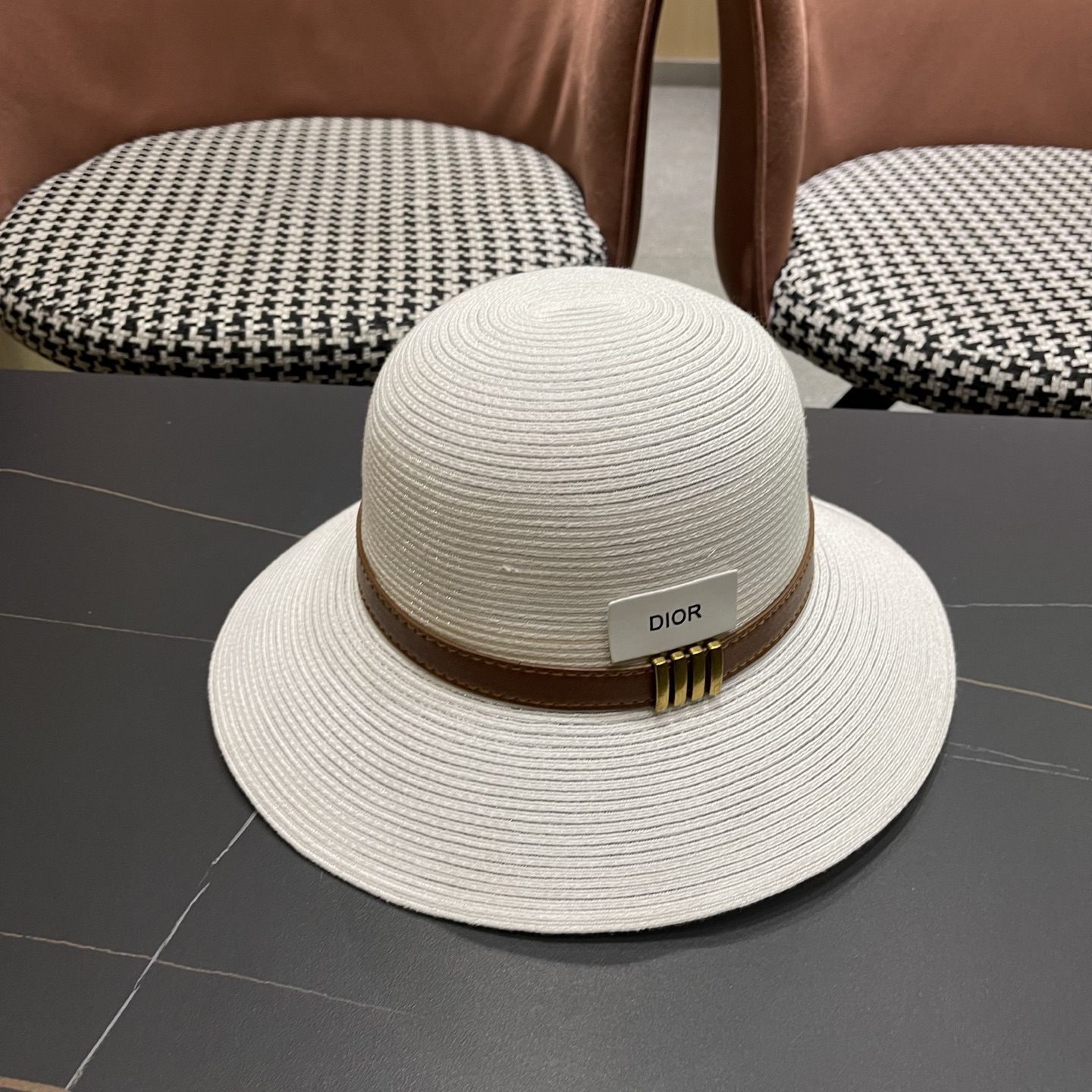Dior迪奥 优雅气质草编遮阳渔夫帽子女夏季出游时尚百搭大檐防晒太阳帽草帽