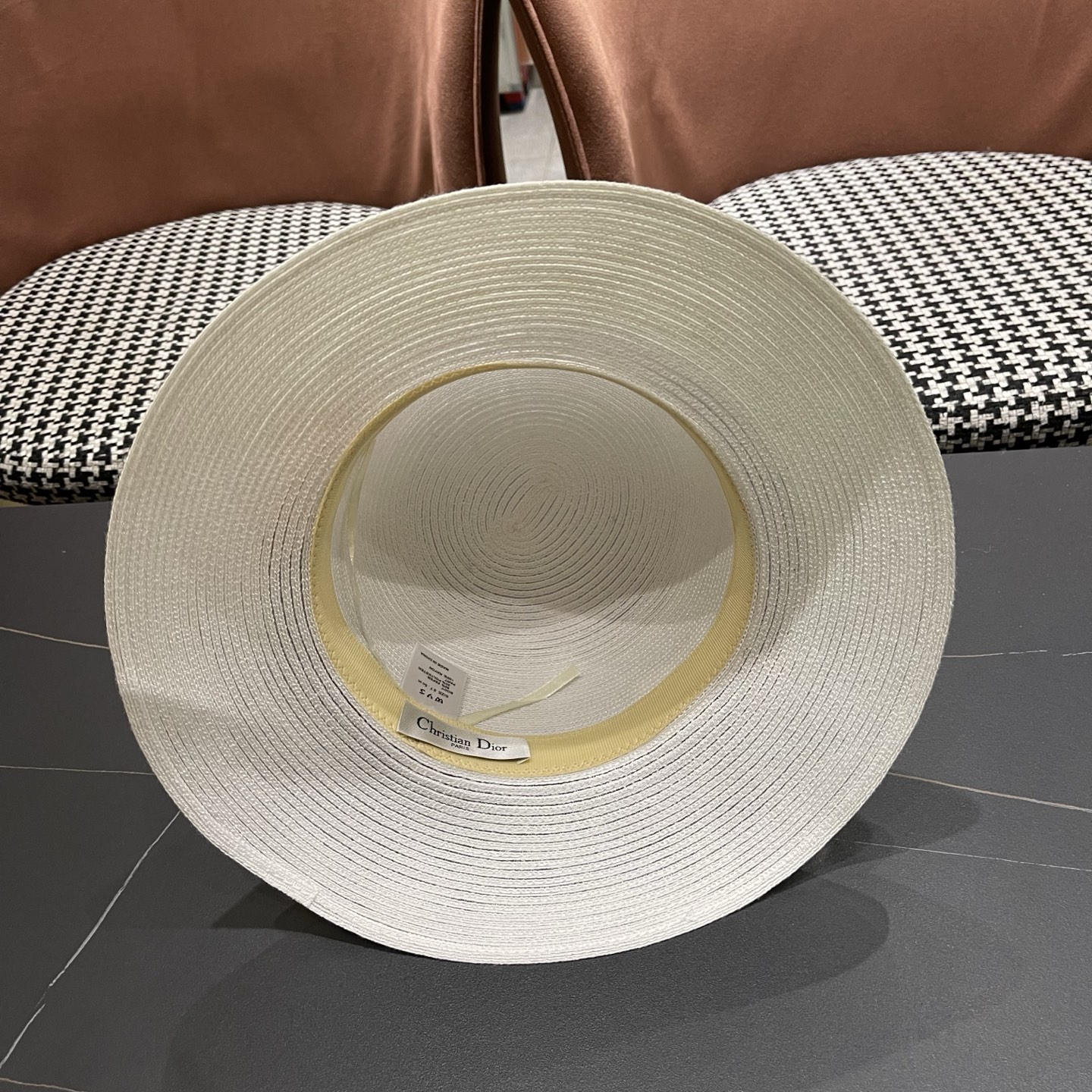 Dior迪奥 优雅气质草编遮阳渔夫帽子女夏季出游时尚百搭大檐防晒太阳帽草帽