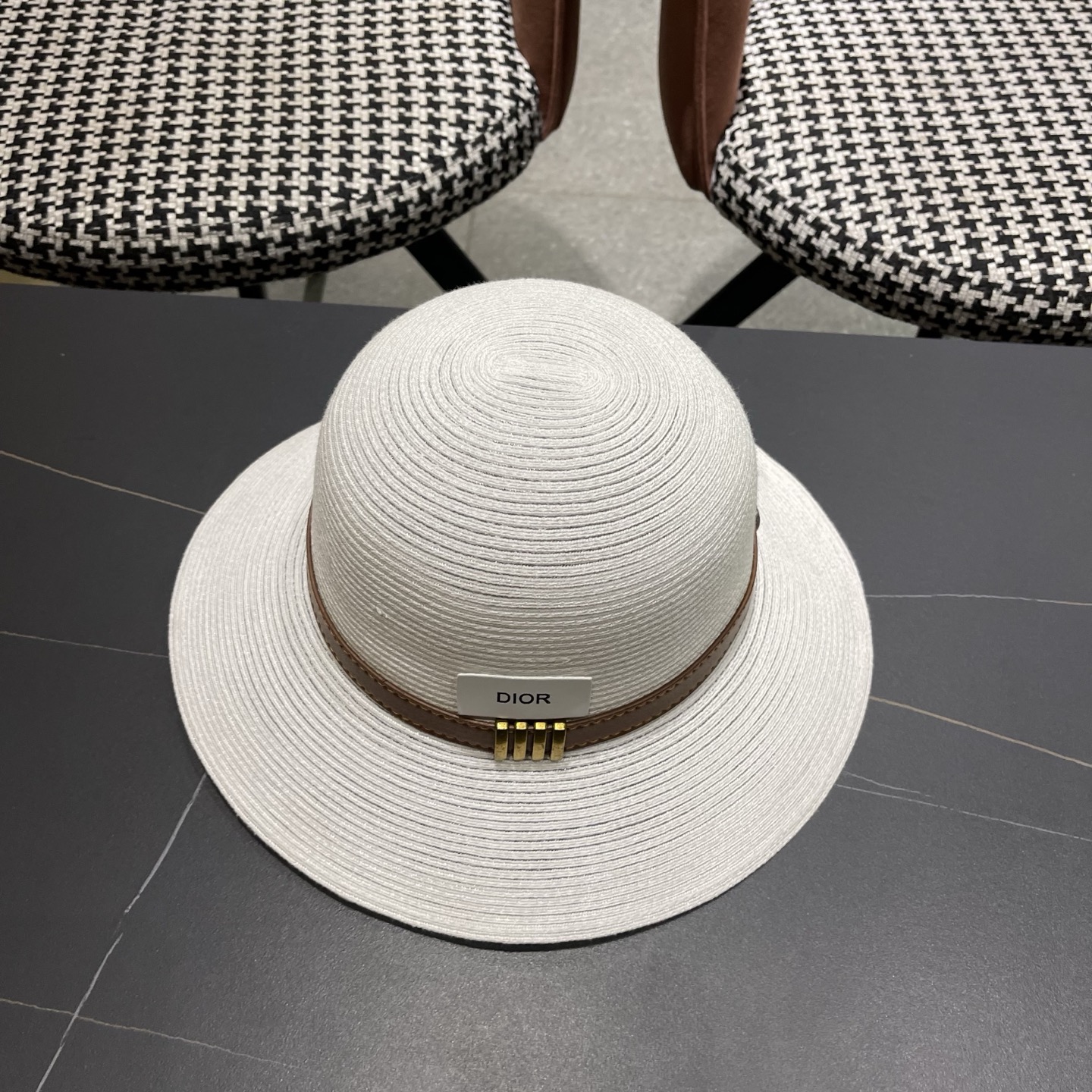 Dior迪奥 优雅气质草编遮阳渔夫帽子女夏季出游时尚百搭大檐防晒太阳帽草帽