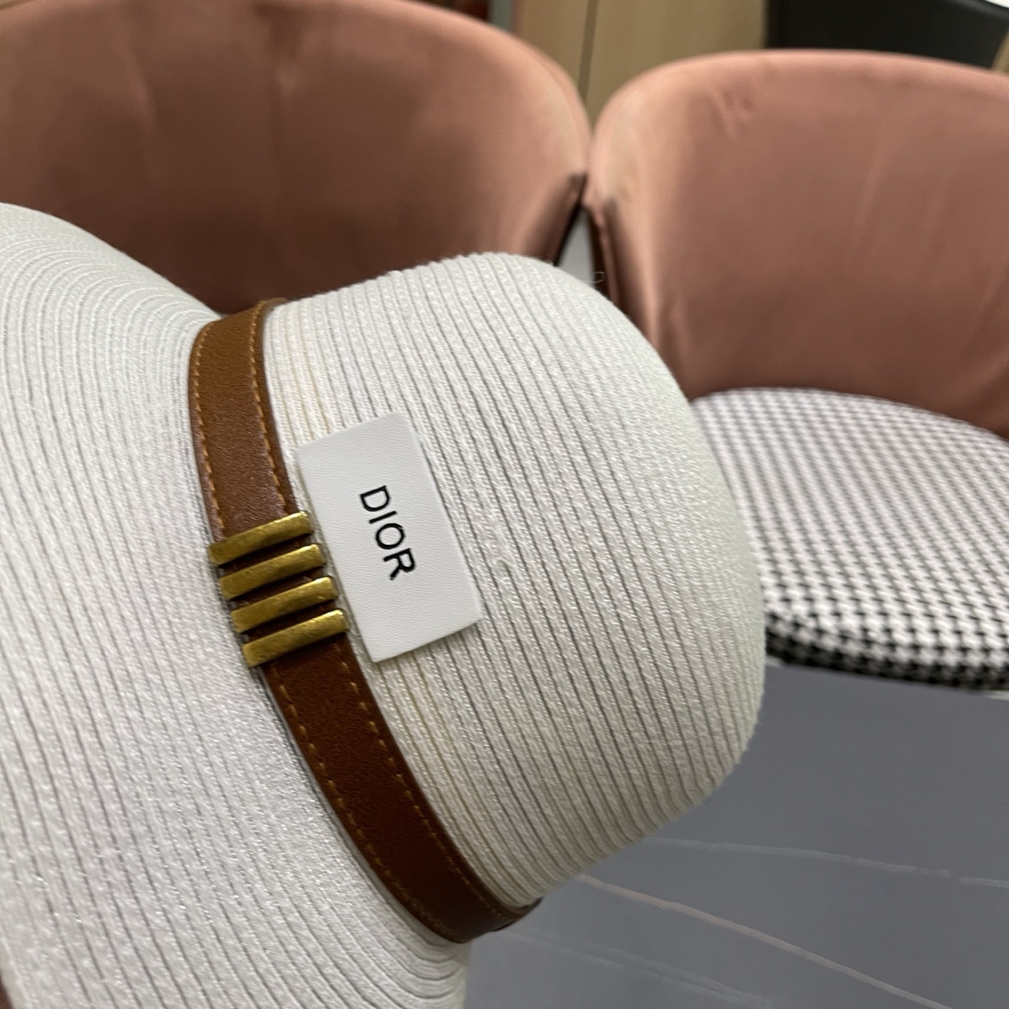 Dior迪奥 优雅气质草编遮阳渔夫帽子女夏季出游时尚百搭大檐防晒太阳帽草帽