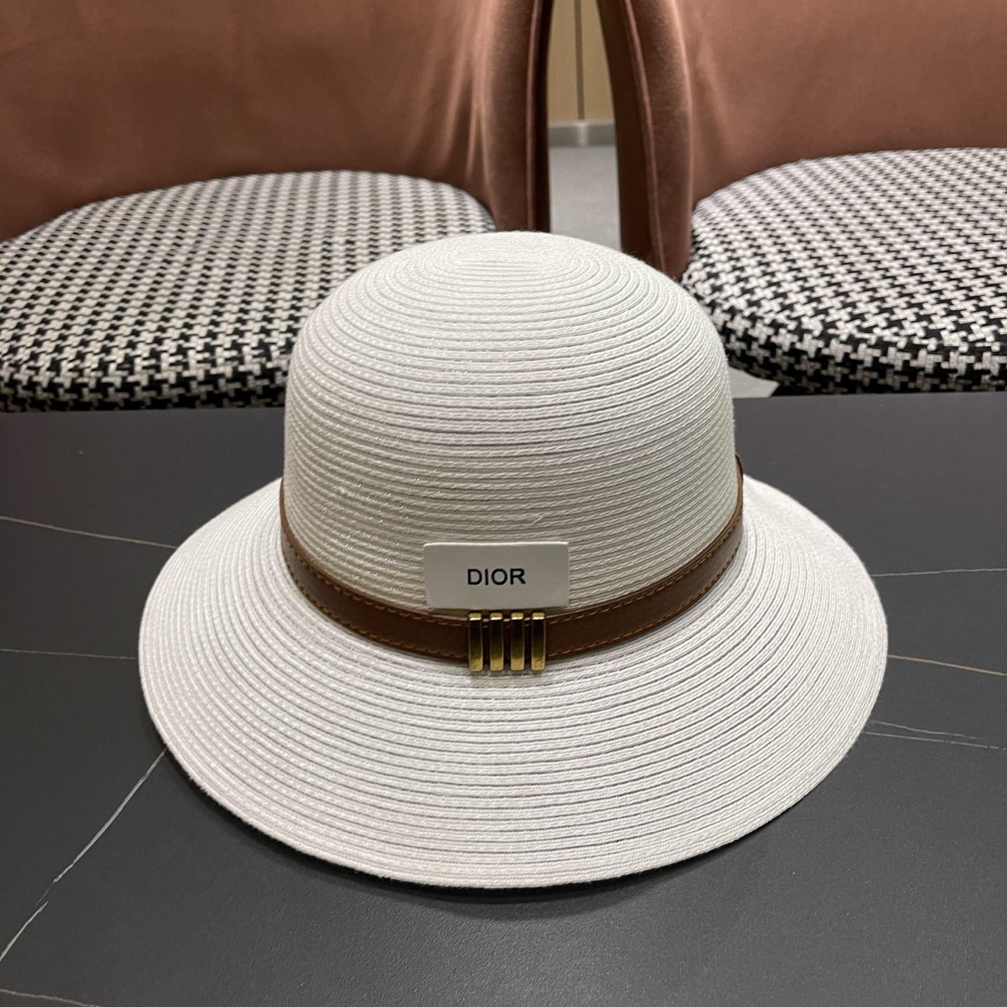 Dior迪奥 优雅气质草编遮阳渔夫帽子女夏季出游时尚百搭大檐防晒太阳帽草帽