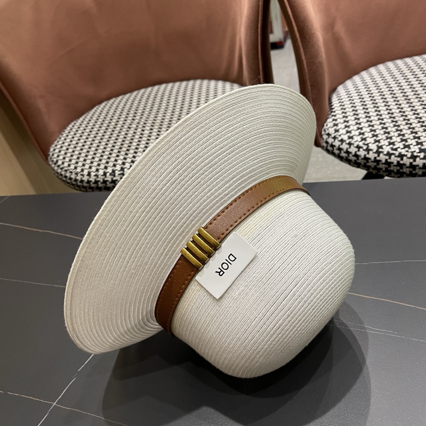 Dior迪奥 优雅气质草编遮阳渔夫帽子女夏季出游时尚百搭大檐防晒太阳帽草帽