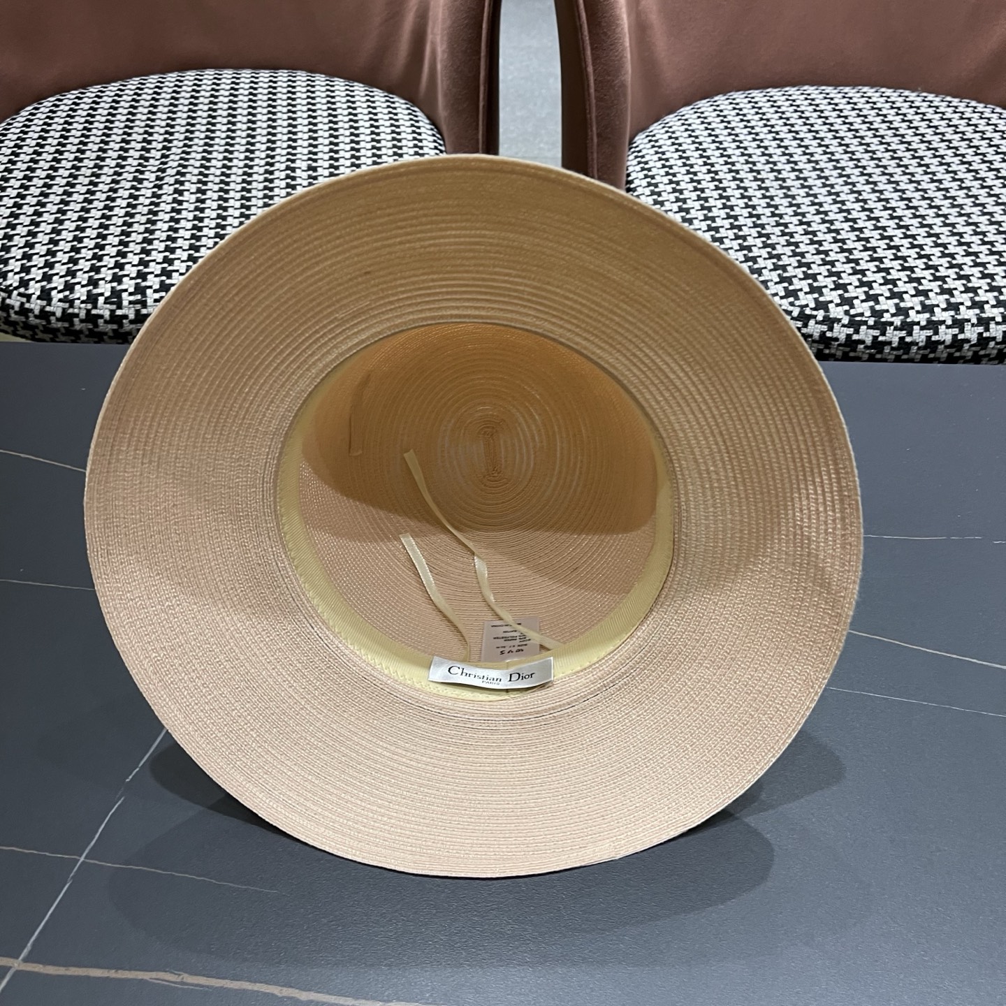 Dior迪奥 优雅气质草编遮阳渔夫帽子女夏季出游时尚百搭大檐防晒太阳帽草帽