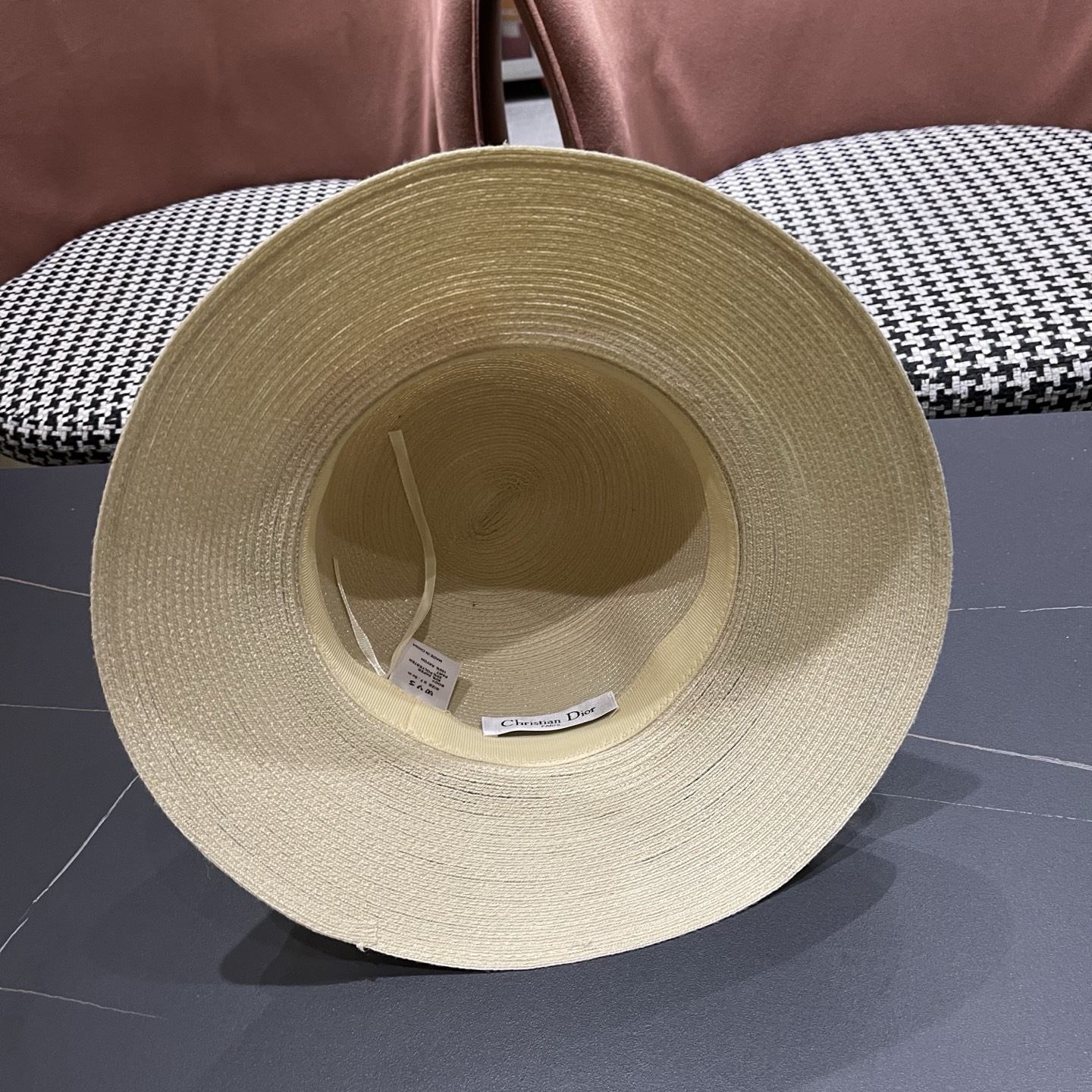 Dior迪奥 优雅气质草编遮阳渔夫帽子女夏季出游时尚百搭大檐防晒太阳帽草帽