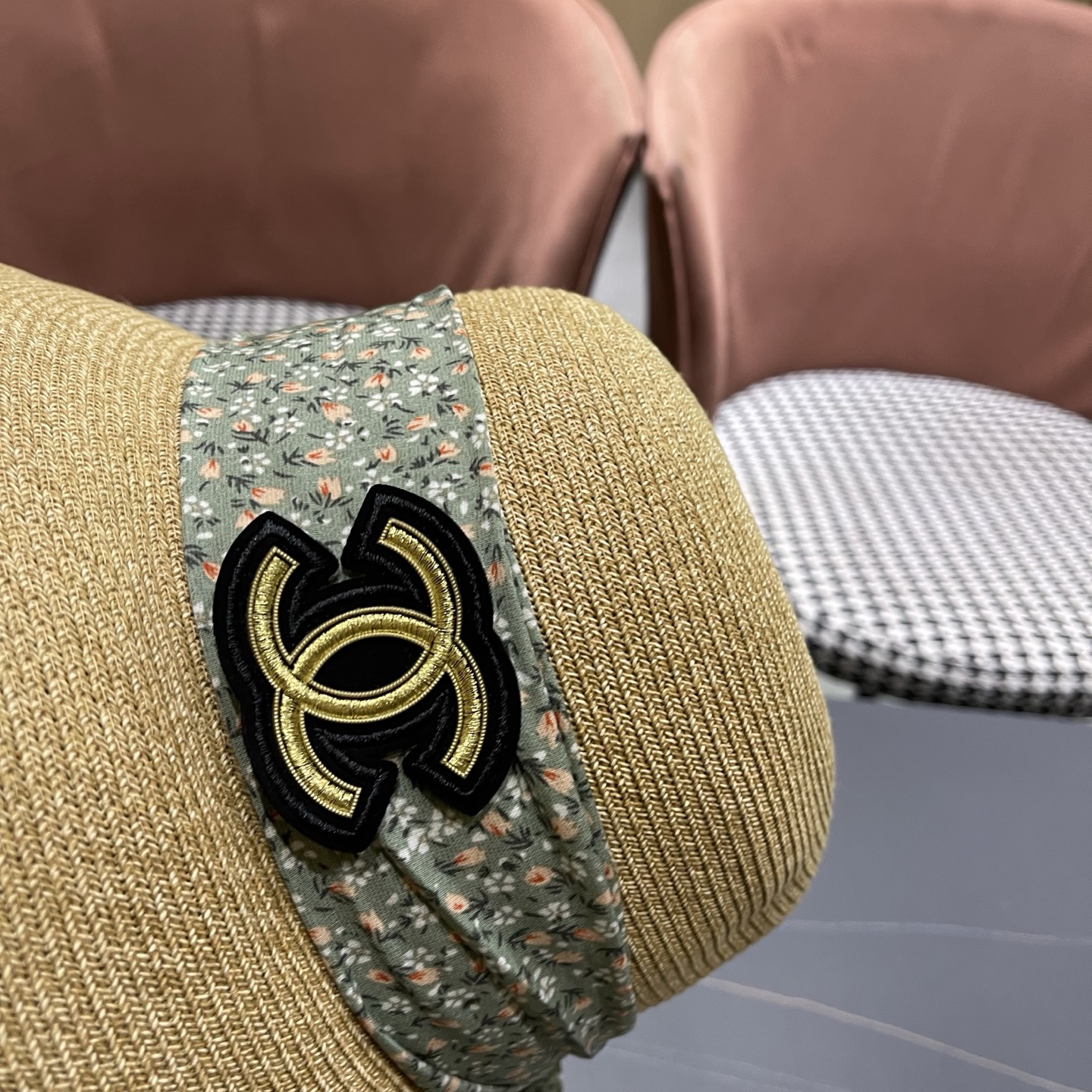 新款Chanel香奈儿草帽，高端定制缎面zhidi蝴蝶结水桶软草帽，日本支持制作，遮阳防晒百搭 简约优雅