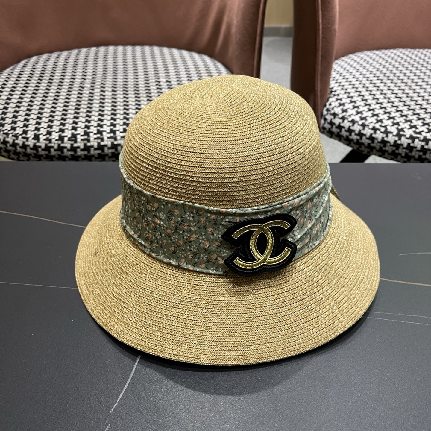 新款Chanel香奈儿草帽，高端定制缎面zhidi蝴蝶结水桶软草帽，日本支持制作，遮阳防晒百搭 简约优雅