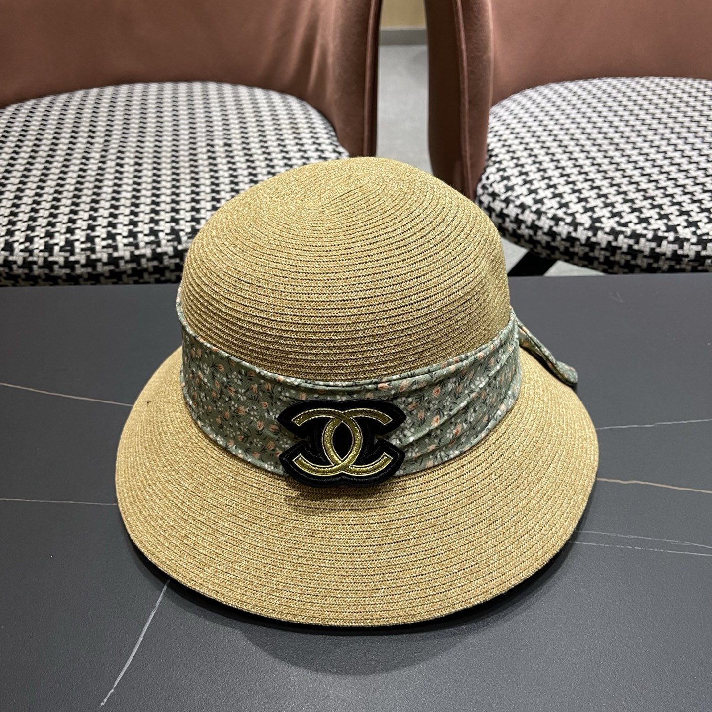 新款Chanel香奈儿草帽，高端定制缎面zhidi蝴蝶结水桶软草帽，日本支持制作，遮阳防晒百搭 简约优雅