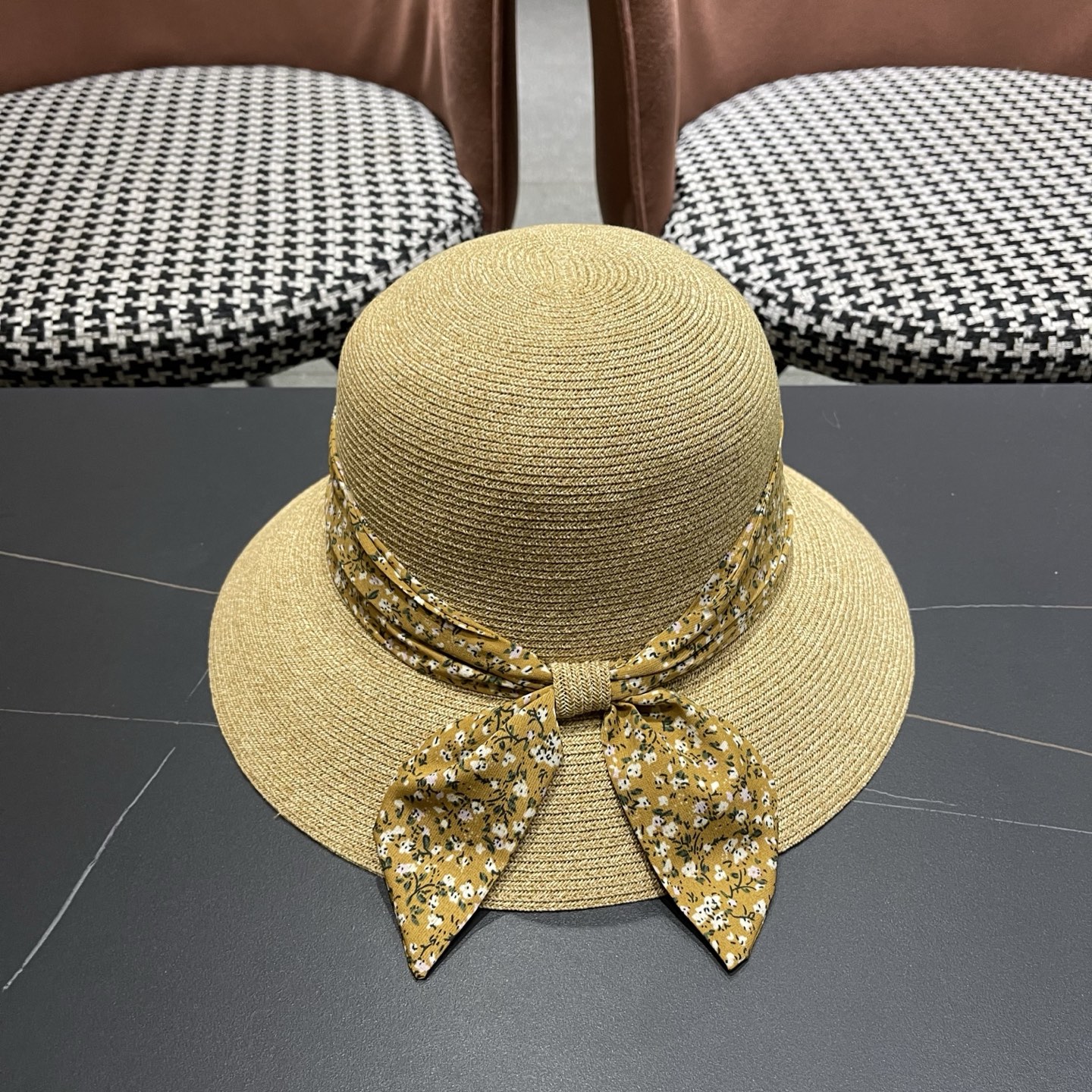 新款Chanel香奈儿草帽，高端定制缎面zhidi蝴蝶结水桶软草帽，日本支持制作，遮阳防晒百搭 简约优雅