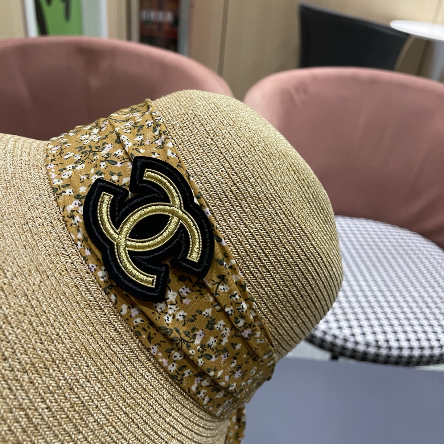 新款Chanel香奈儿草帽，高端定制缎面zhidi蝴蝶结水桶软草帽，日本支持制作，遮阳防晒百搭 简约优雅