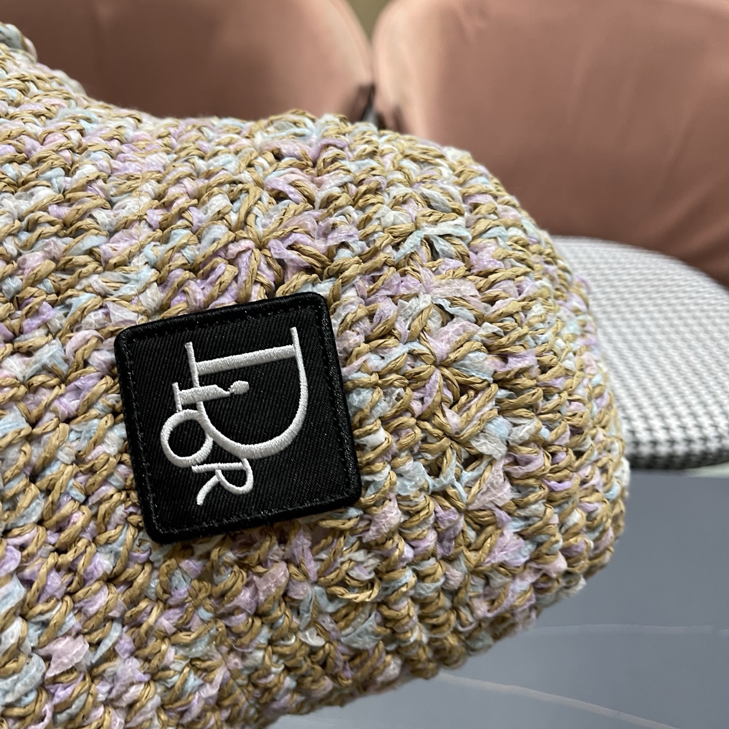 迪奥Dior 新款夏小香风大头围显脸小草帽度假遮阳防晒渔夫帽女