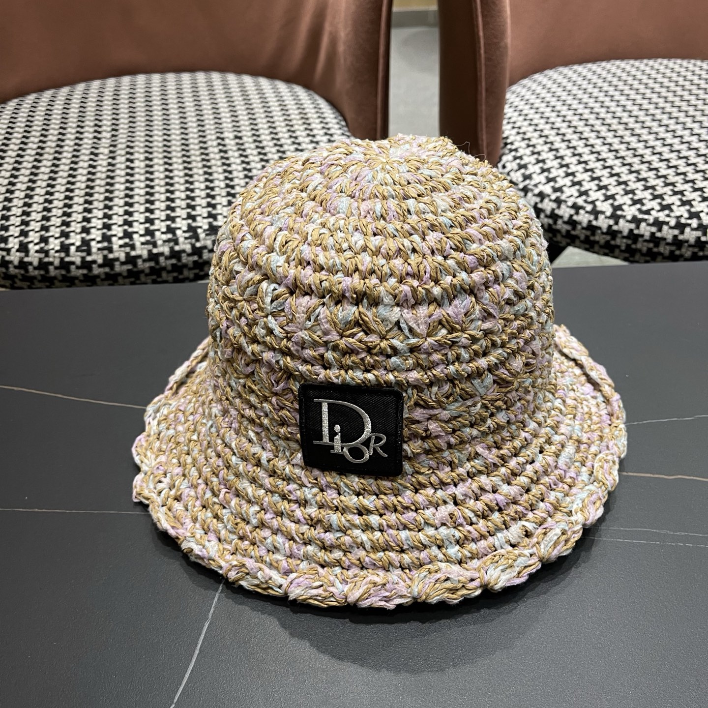 迪奥Dior 新款夏小香风大头围显脸小草帽度假遮阳防晒渔夫帽女