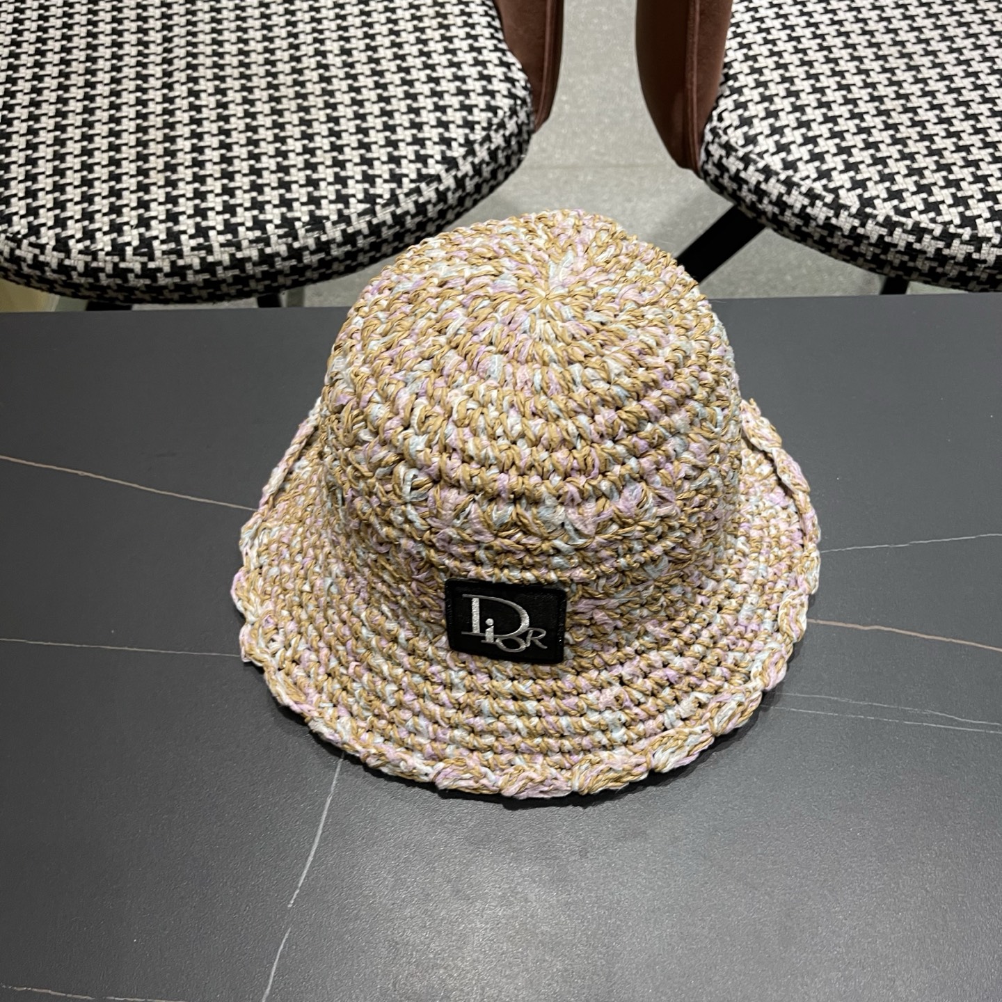 迪奥Dior 新款夏小香风大头围显脸小草帽度假遮阳防晒渔夫帽女